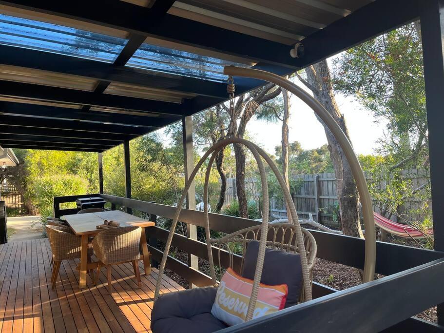Casa Rossi - coastal gem only 300 metres from the beautiful Red Rocks beach - Cowes, Phillip Island
