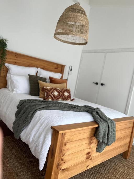 Casa Rossi - coastal gem only 300 metres from the beautiful Red Rocks beach - Cowes, Phillip Island