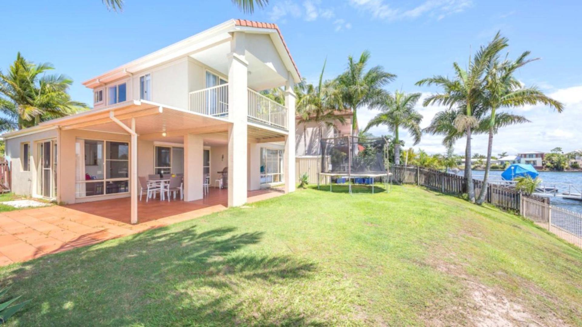 Air Conditioned Pet Friendly Canal Home With Wifi