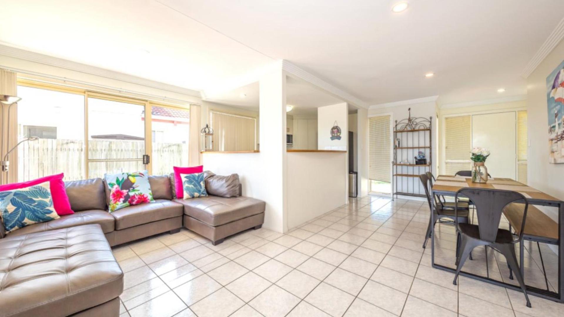 Air Conditioned Pet Friendly Canal Home With Wifi