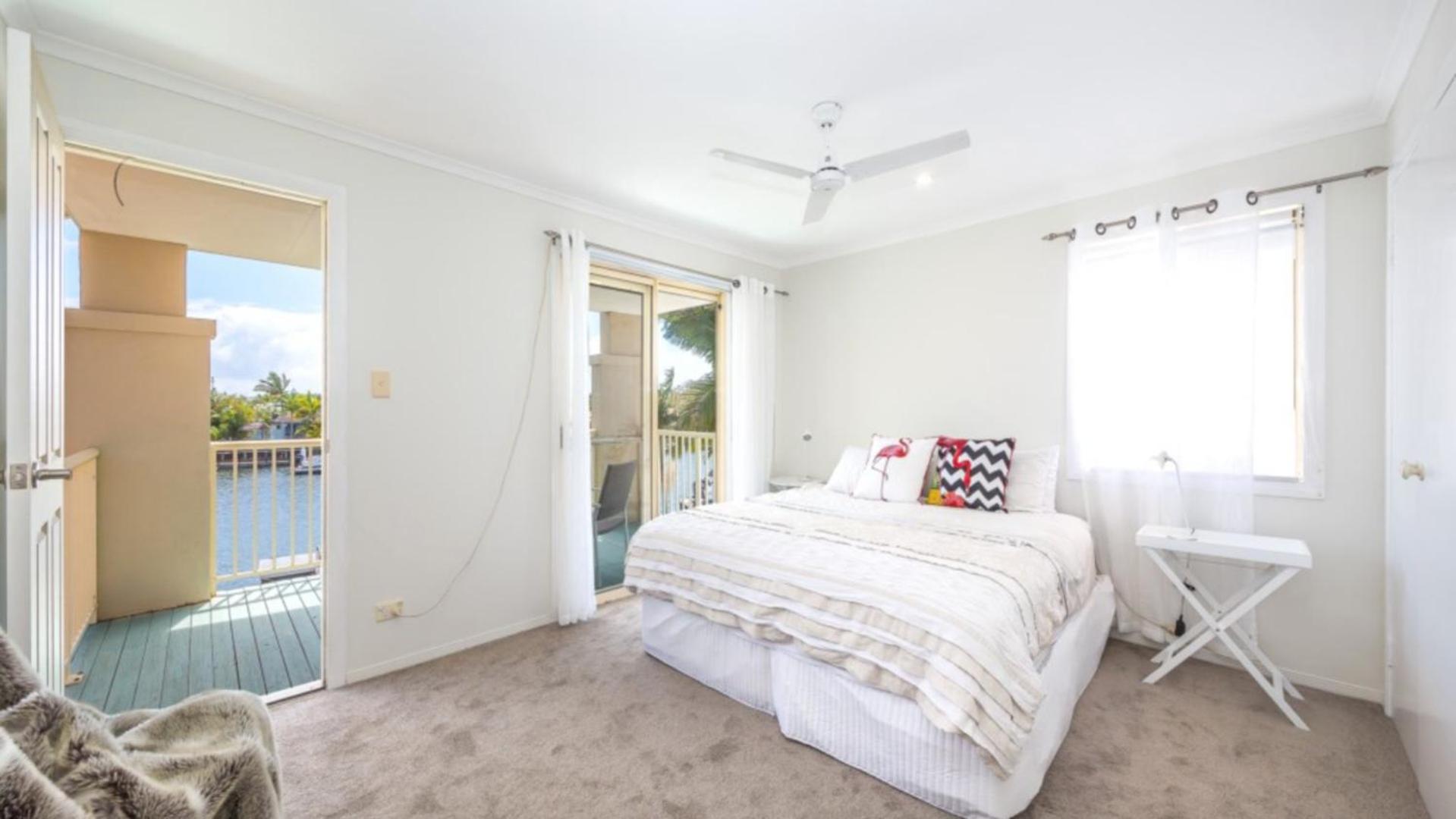 Air Conditioned Pet Friendly Canal Home With Wifi