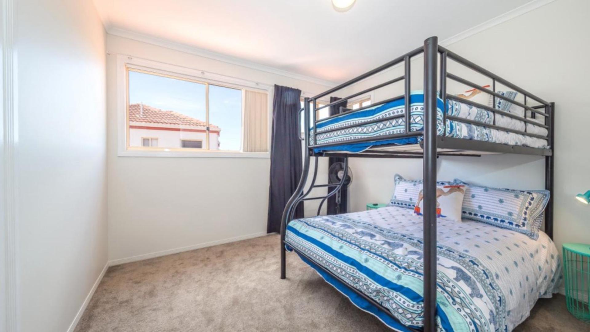 Air Conditioned Pet Friendly Canal Home With Wifi