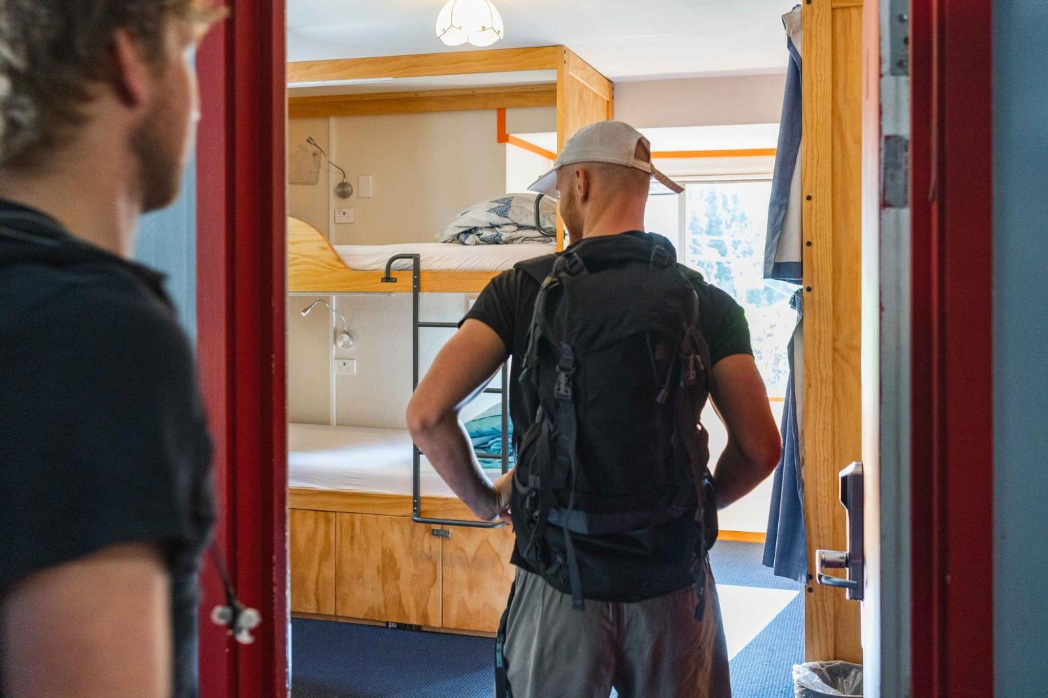 The Flaming Kiwi Backpackers