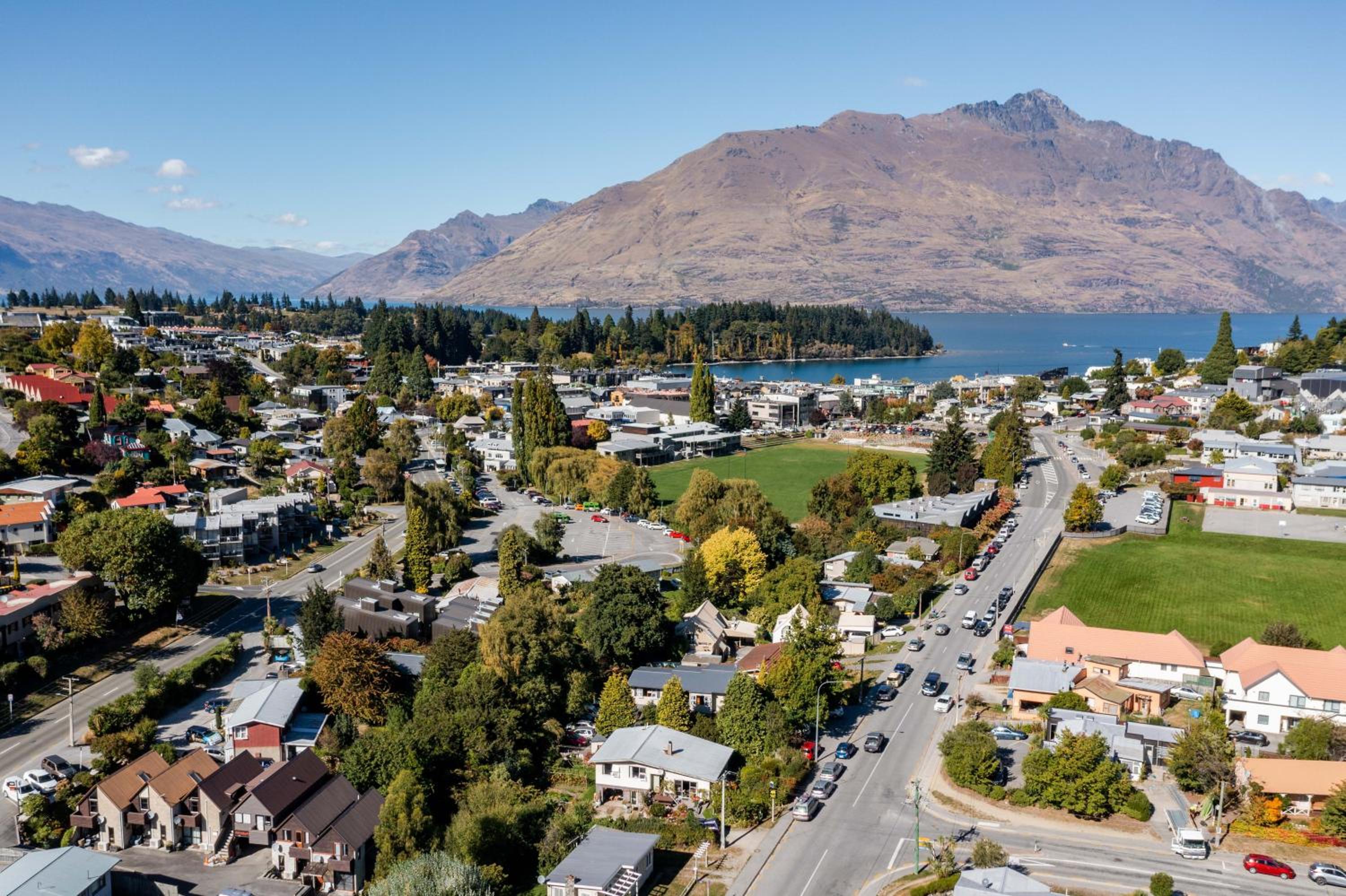 The Flaming Kiwi Backpackers