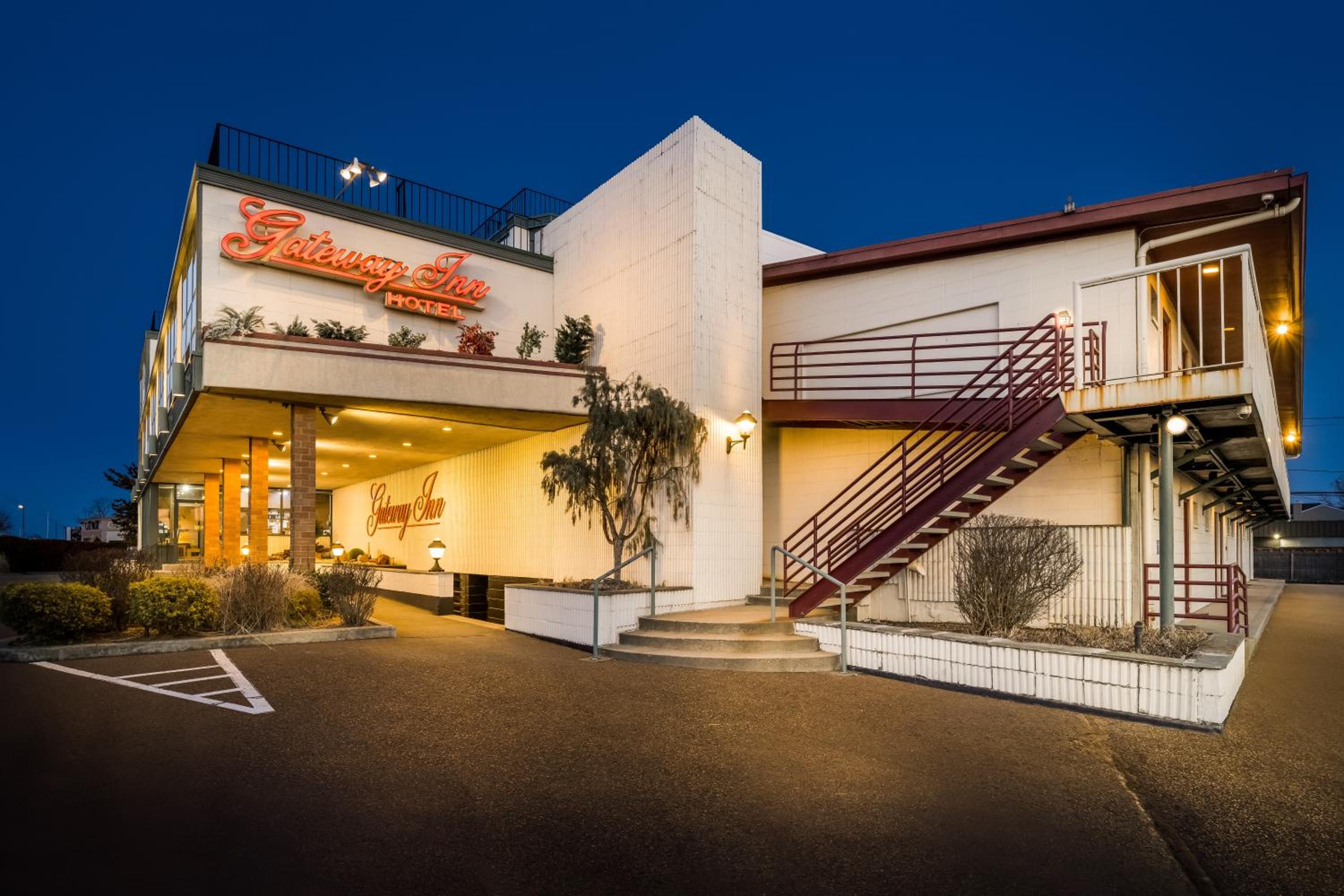 Gateway Inn - Property Image 5
