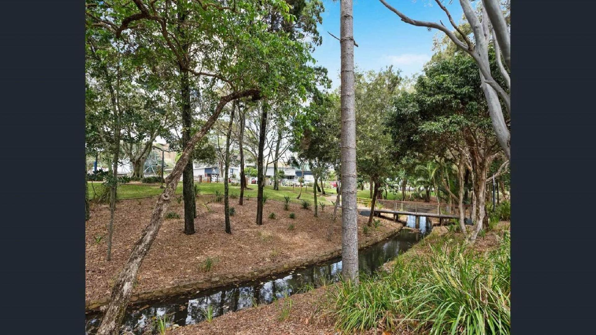 High End Apartment In Town Center