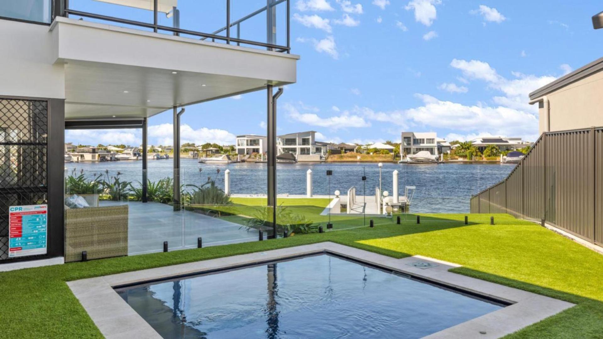 Opulent Canal-Front Retreat