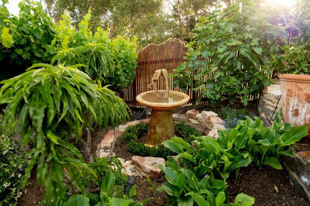 Delphi, Adelaide Hills Garden BnB