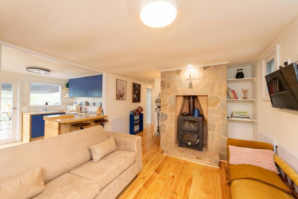 Delphi, Adelaide Hills Garden BnB