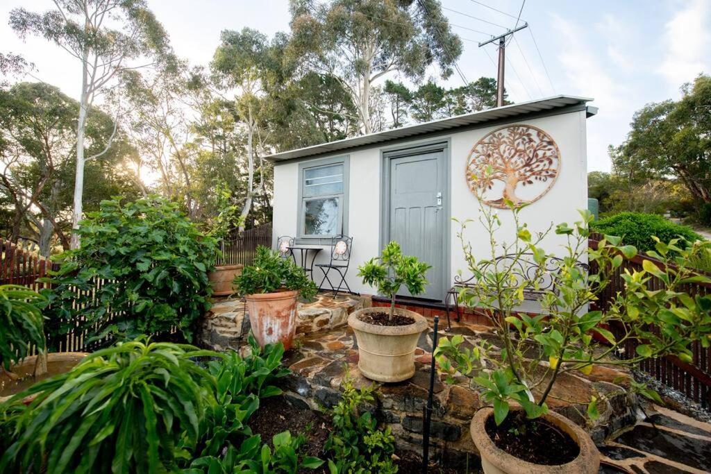 Delphi, Adelaide Hills Garden BnB