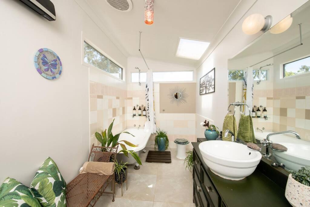Delphi, Adelaide Hills Garden BnB