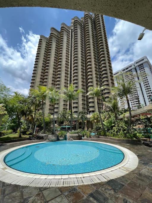 Charming apartment with Netflix at PWTC