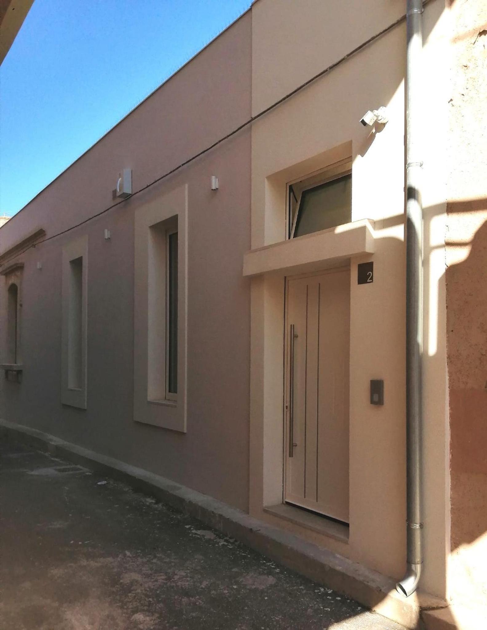 Hotel Casa Lorenzo - Image 1