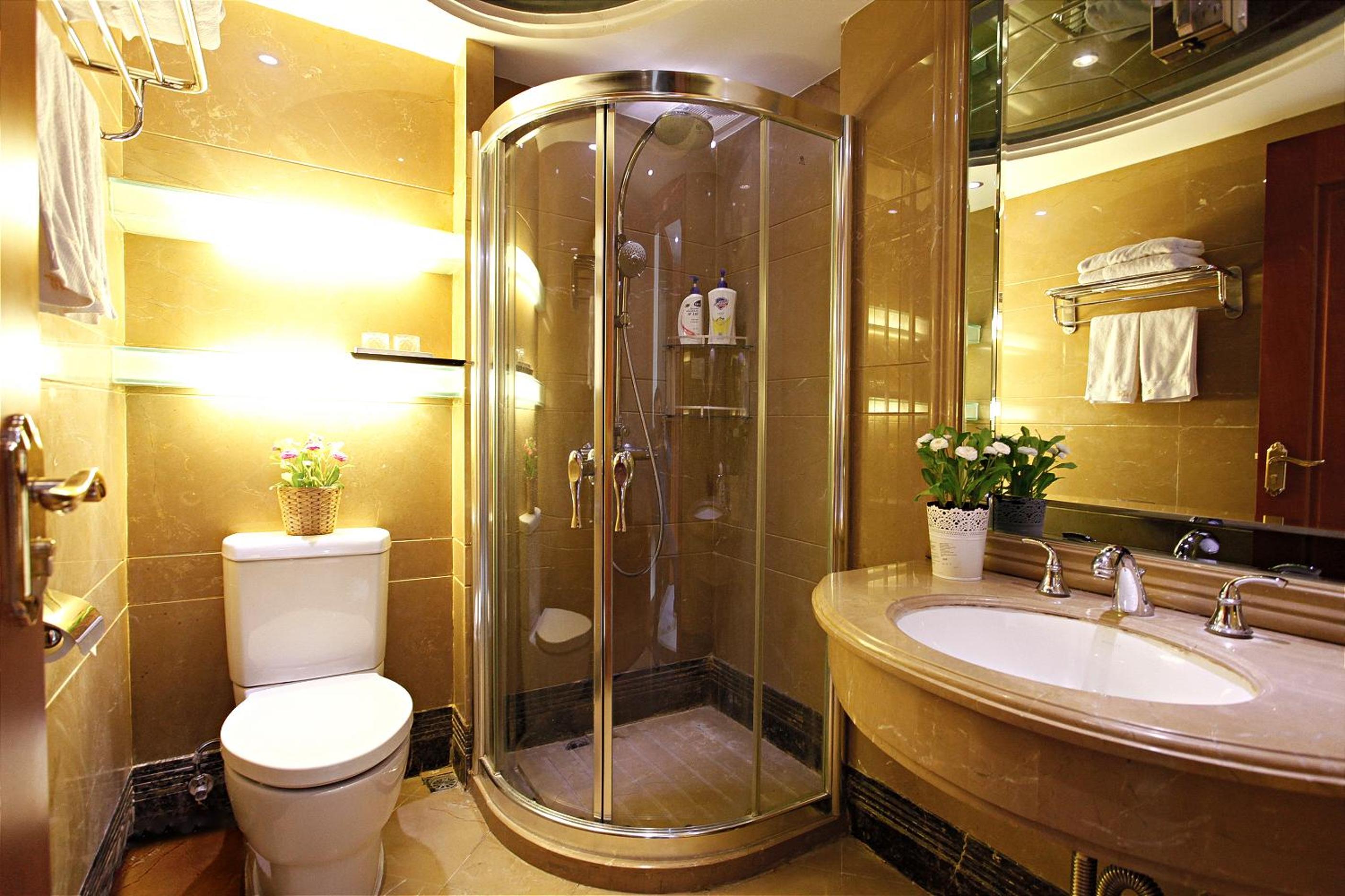Barton International Residence Guangzhou - located in the city center adjacent to Beijing Road Pedestrian Street and Dafo Temple and close to the subway