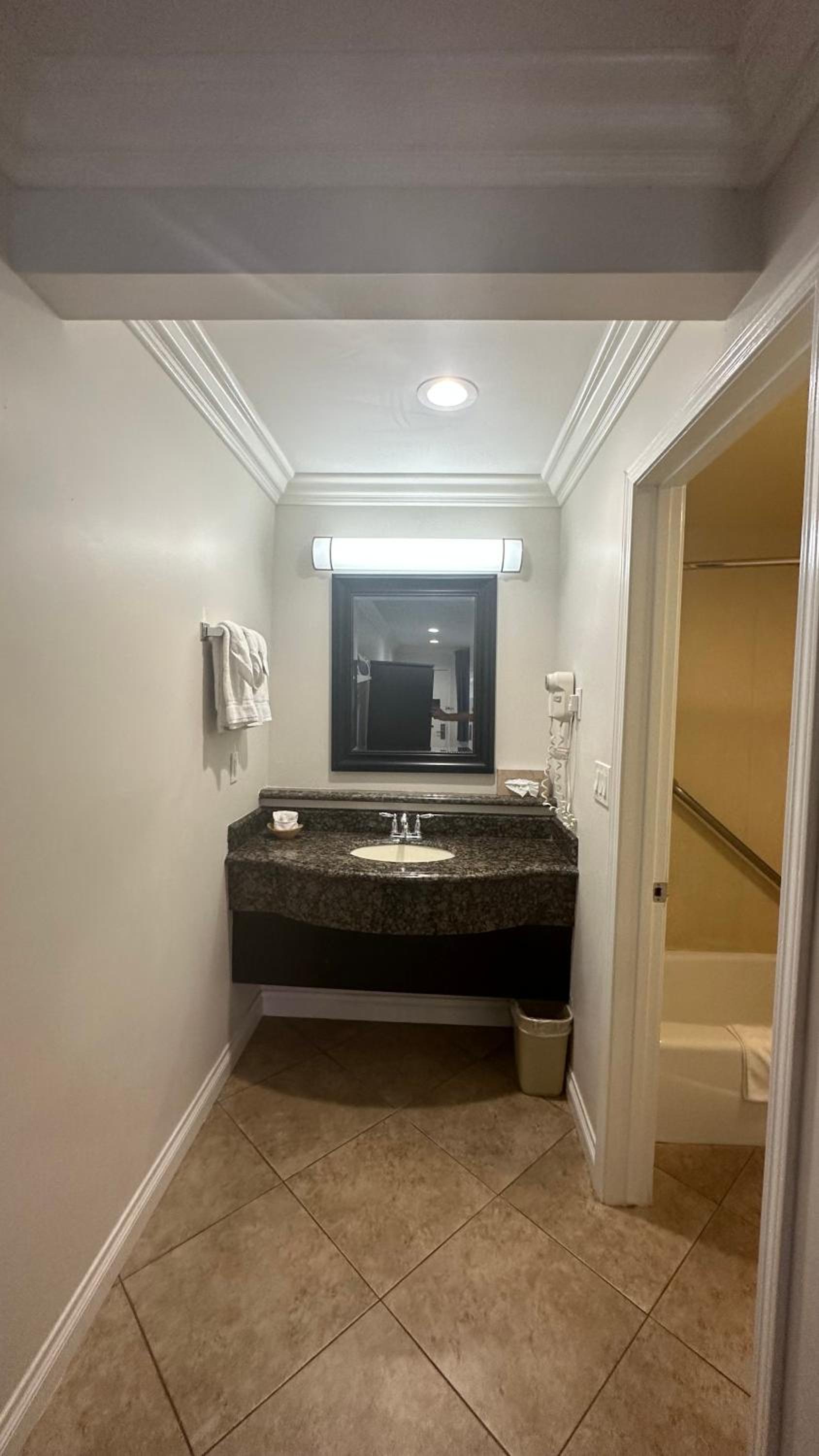 Garden Inn and Suites Glendora - Property Image 5