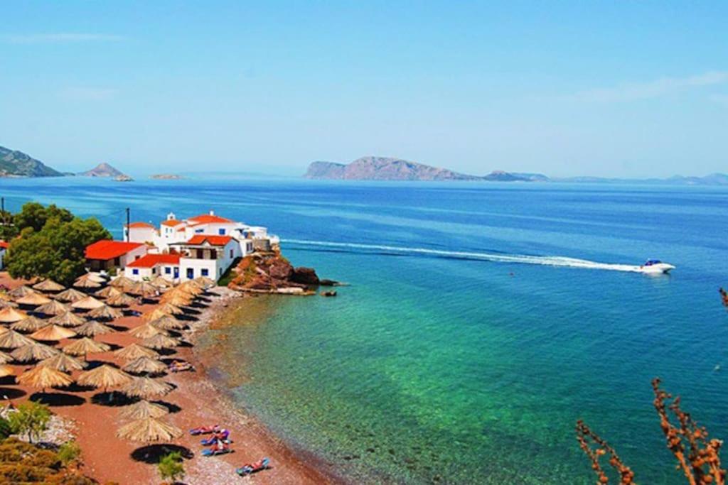Smaragdas Paradise