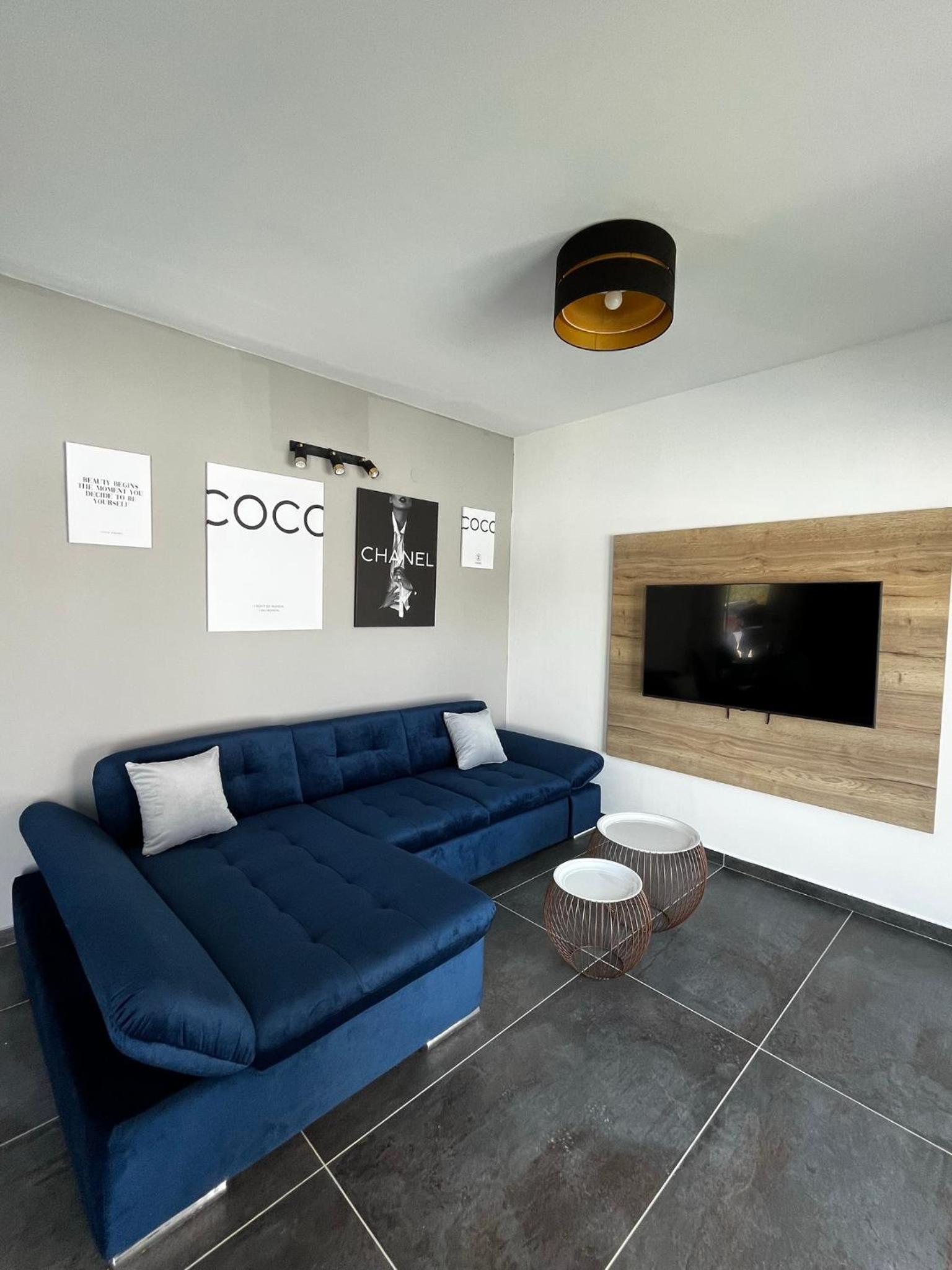 LuxVilla AURORA