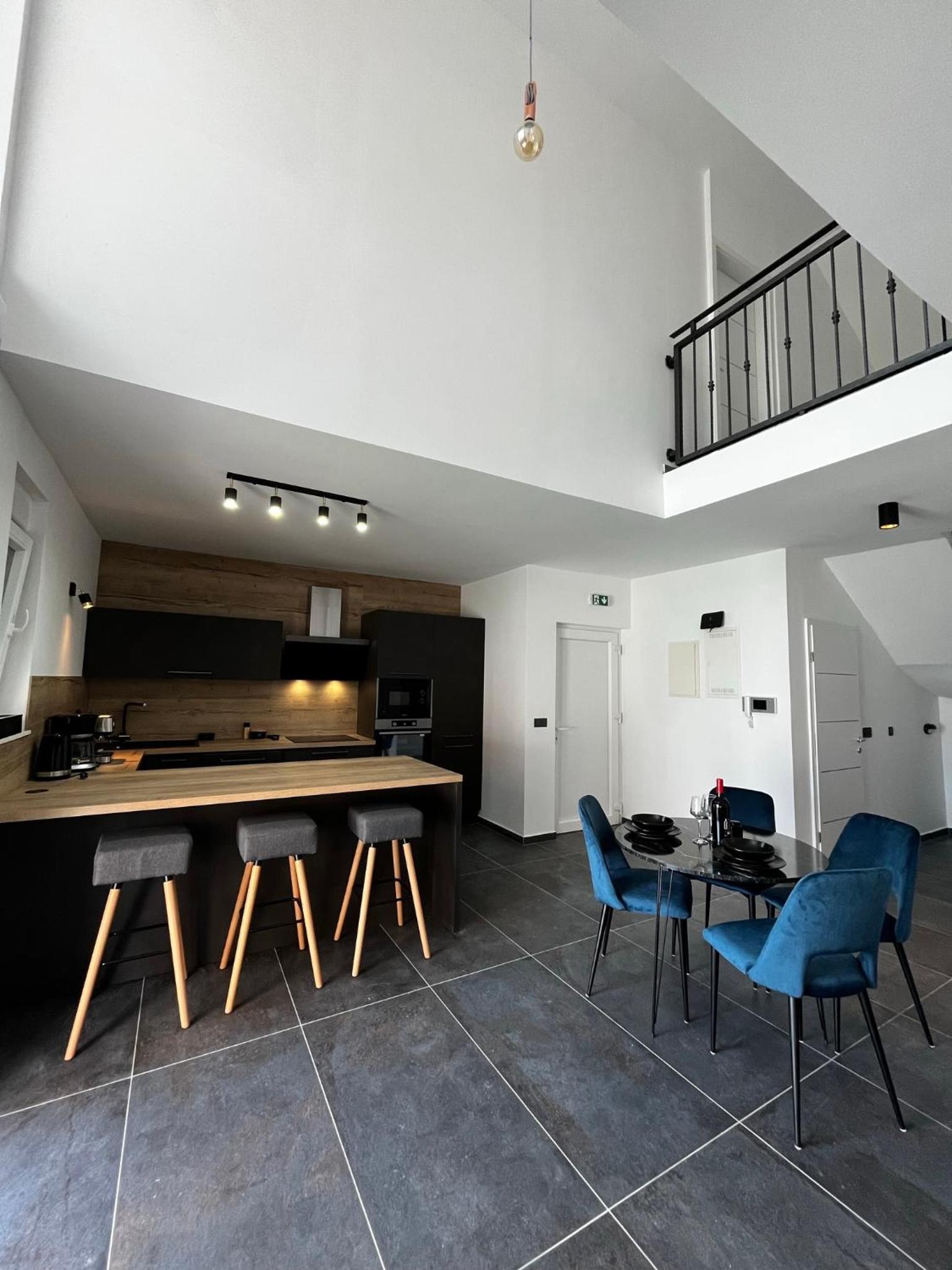 LuxVilla AURORA