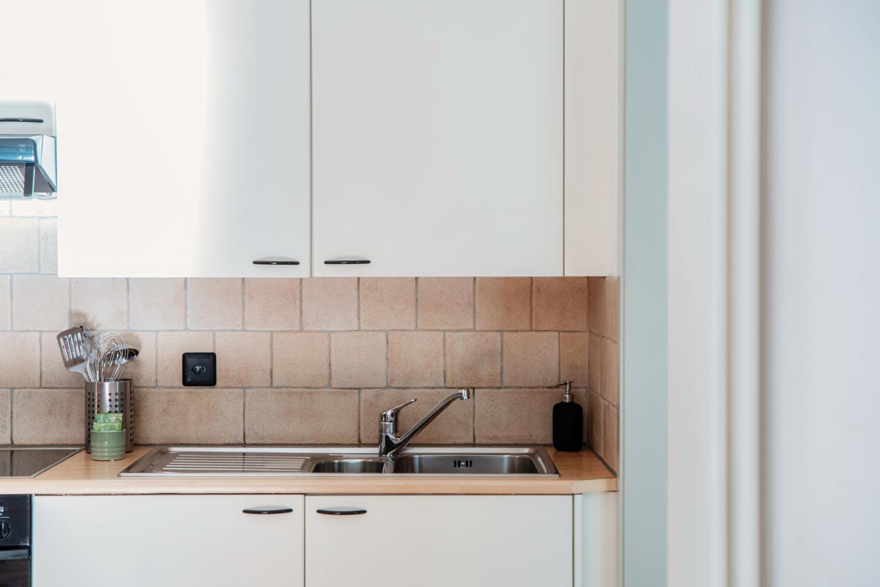 SIN4 Apartments by Quokka 360 - overlooking the lake - FAI heritage in Morcote