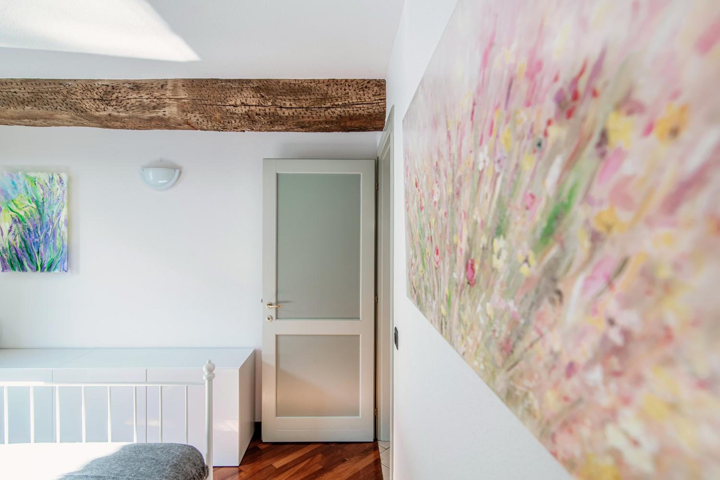 SIN4 Apartments by Quokka 360 - overlooking the lake - FAI heritage in Morcote