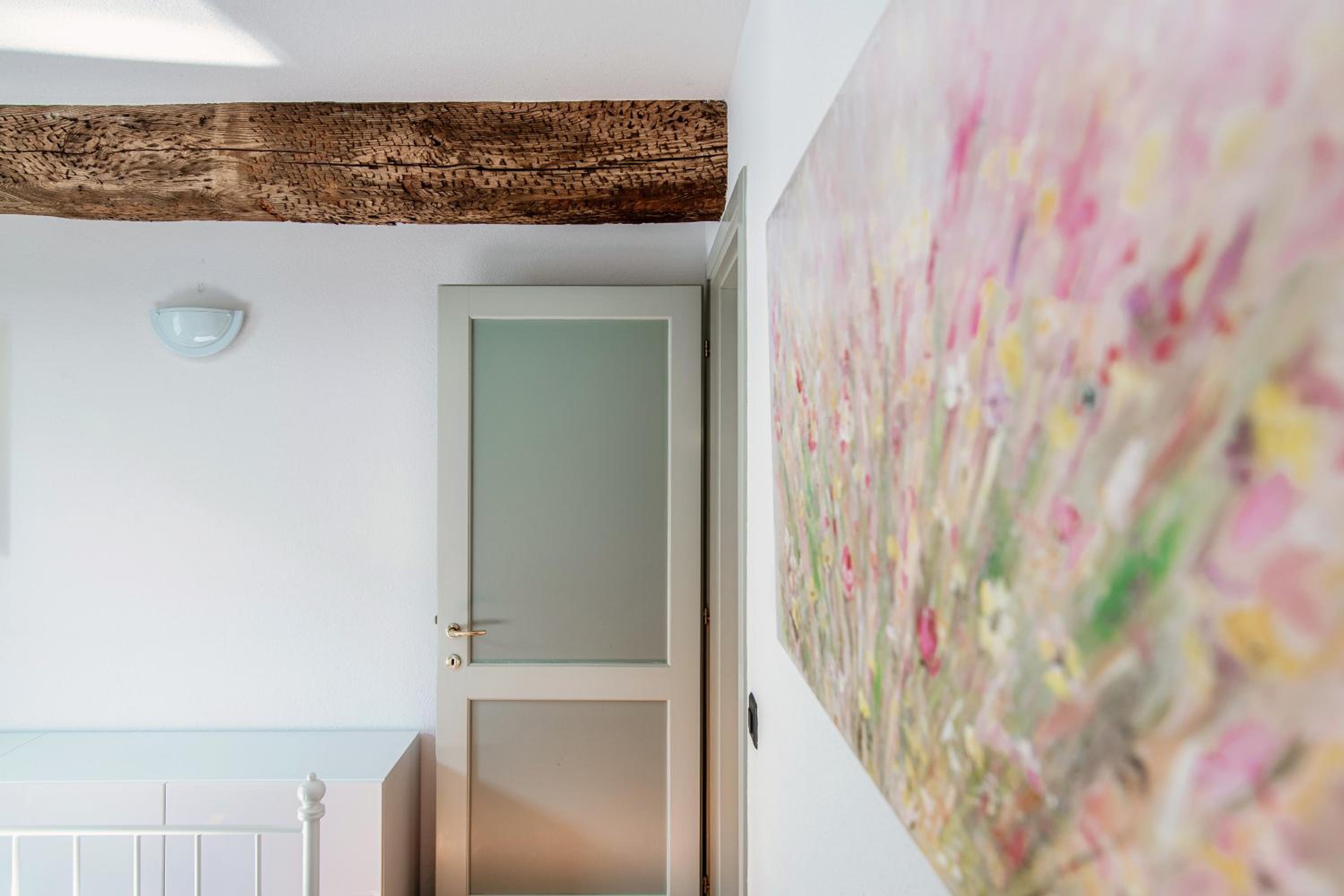 SIN4 Apartments by Quokka 360 - overlooking the lake - FAI heritage in Morcote