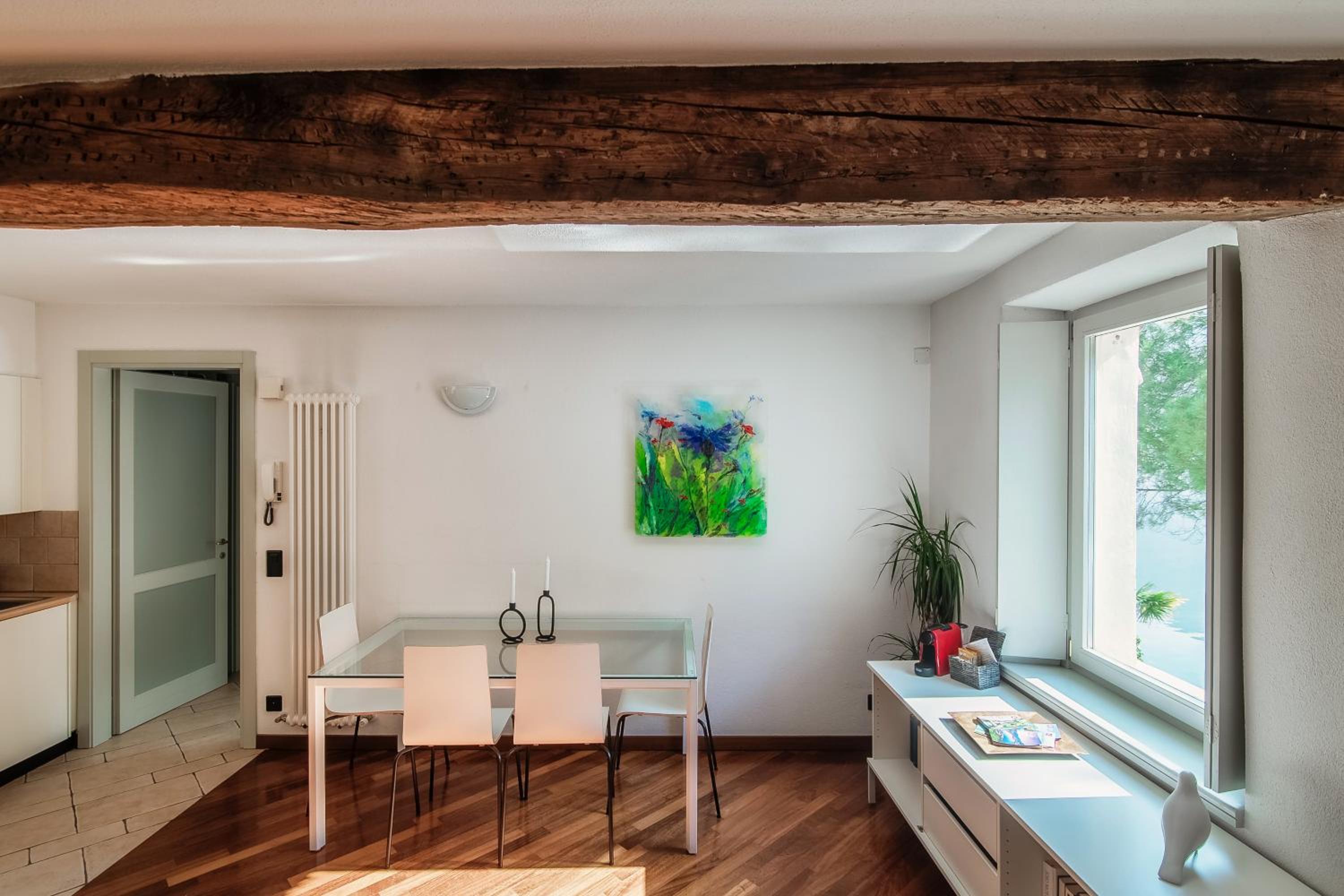 SIN4 Apartments by Quokka 360 - overlooking the lake - FAI heritage in Morcote