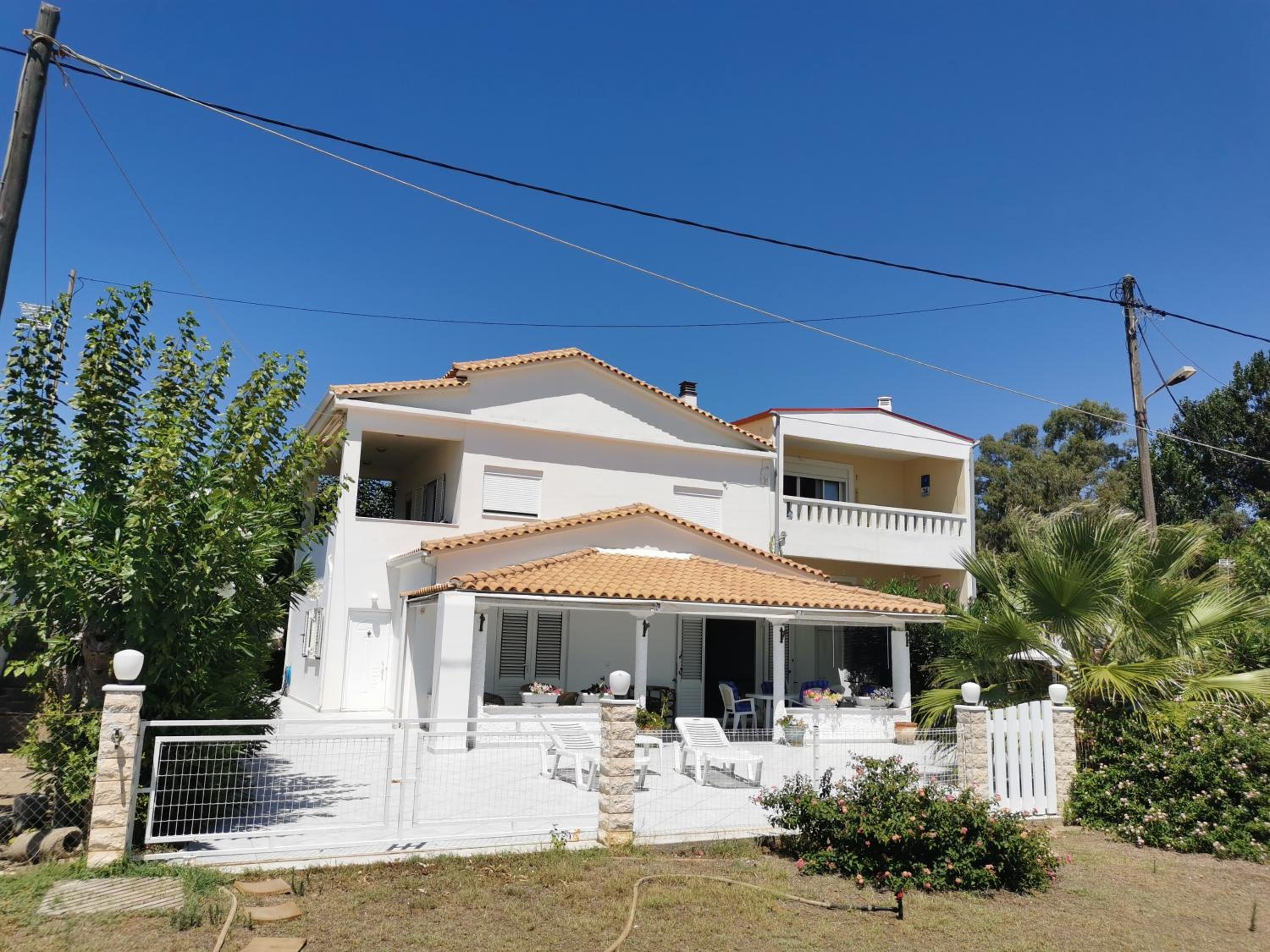 Luxury Katakolo in front of the sea near Olympia view 2
