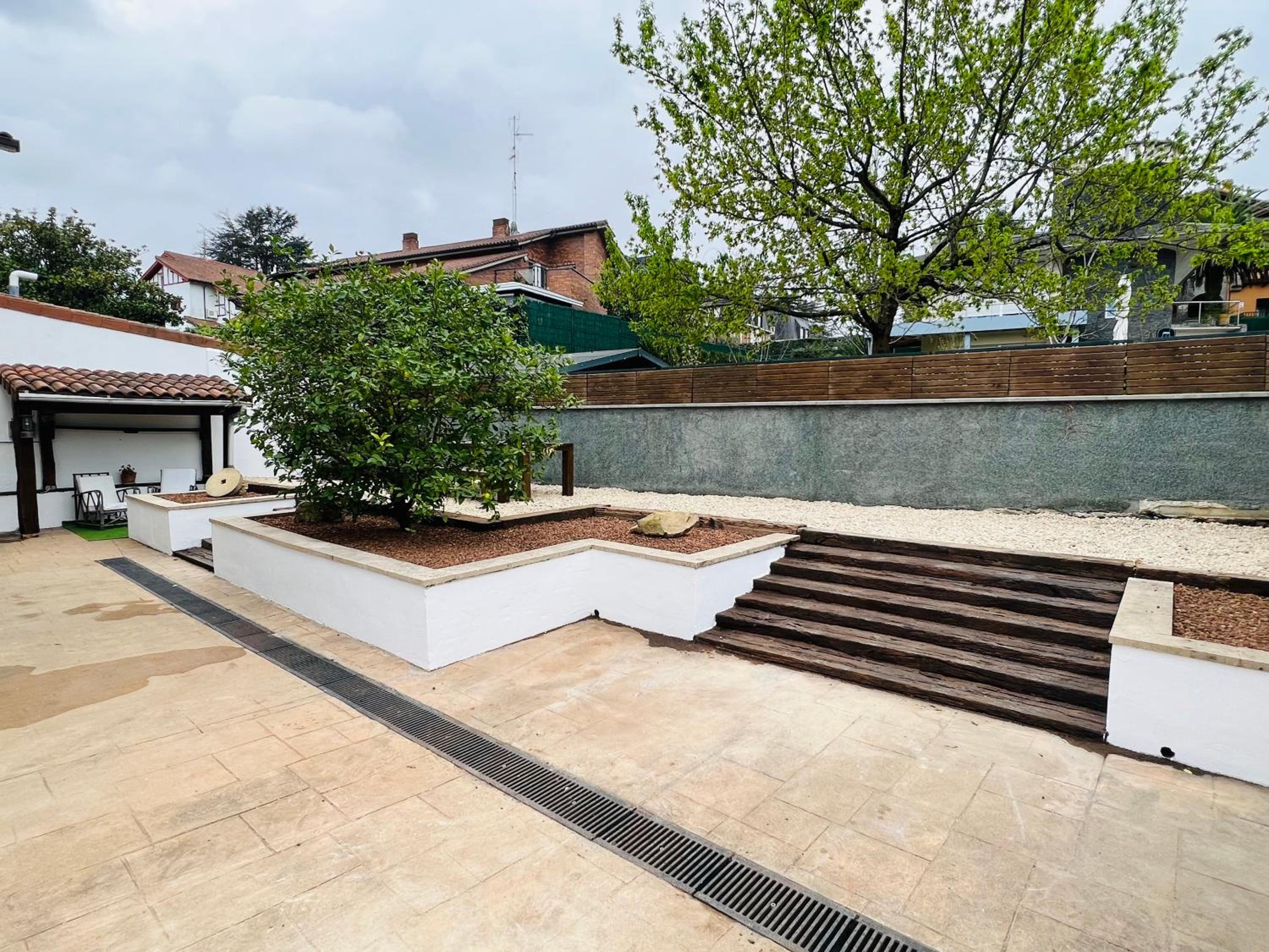 Loreartean by Basque Homes