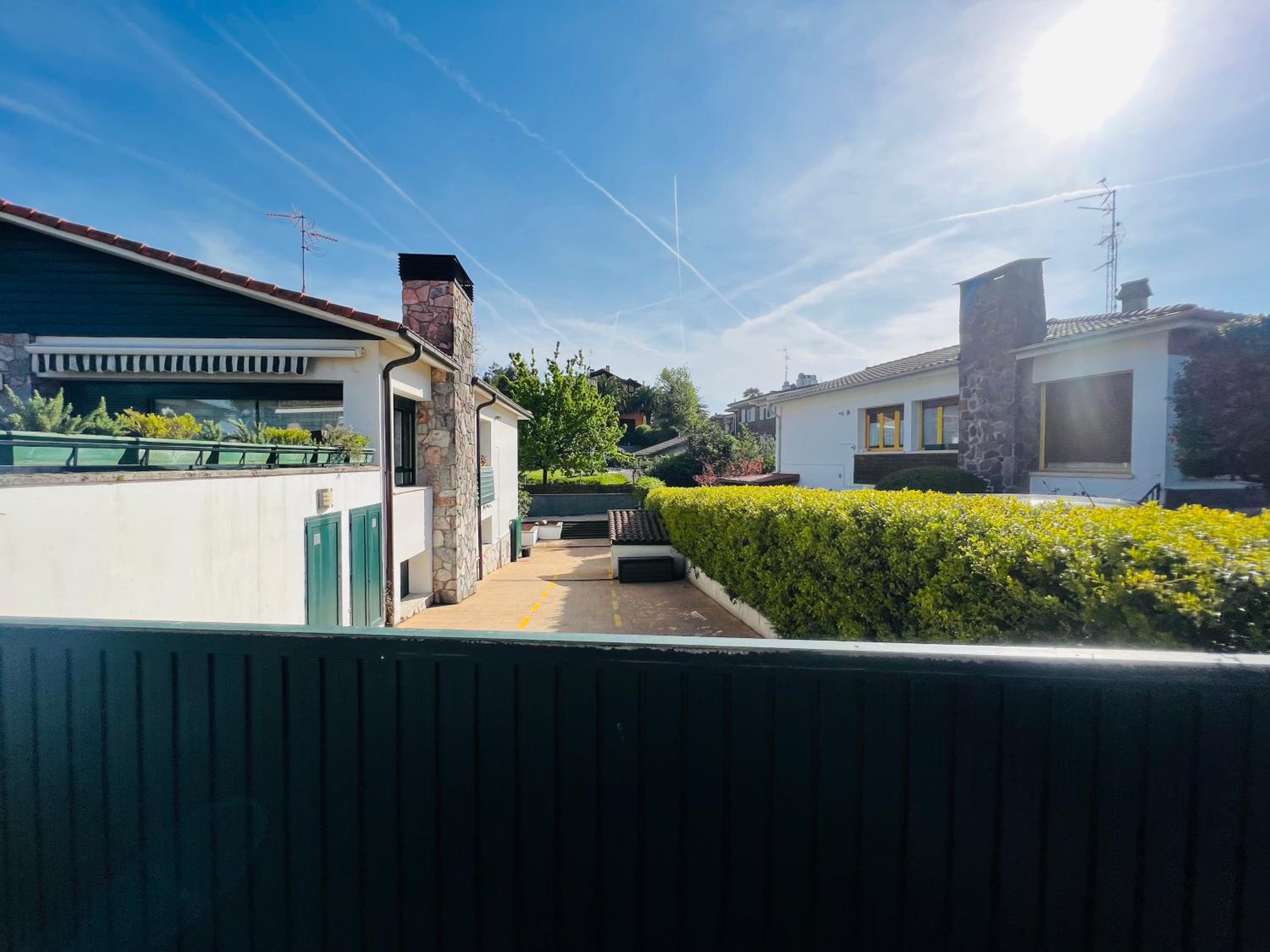 Loreartean by Basque Homes