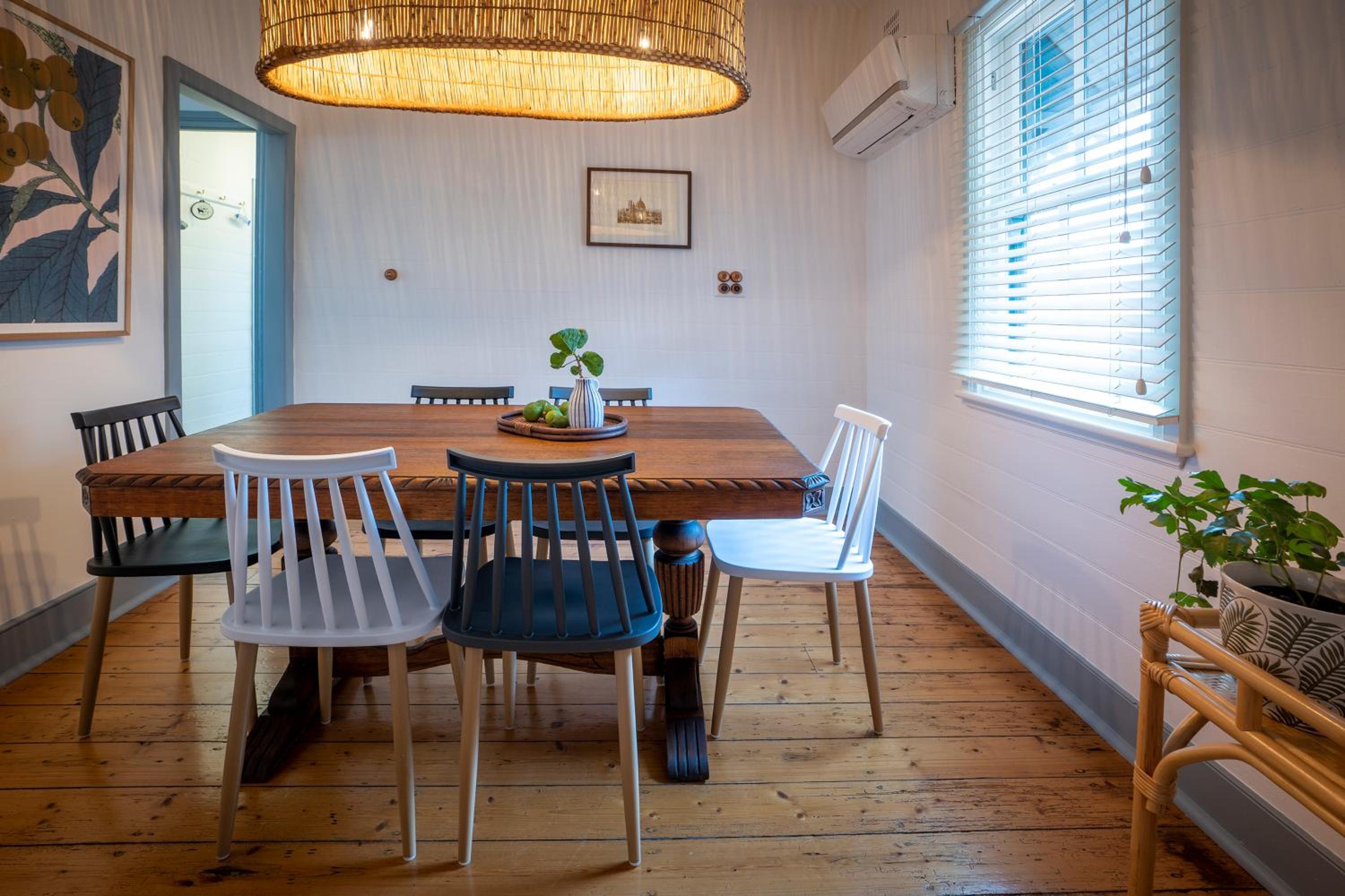 Cosy coastal cottage- Allwood Harbour