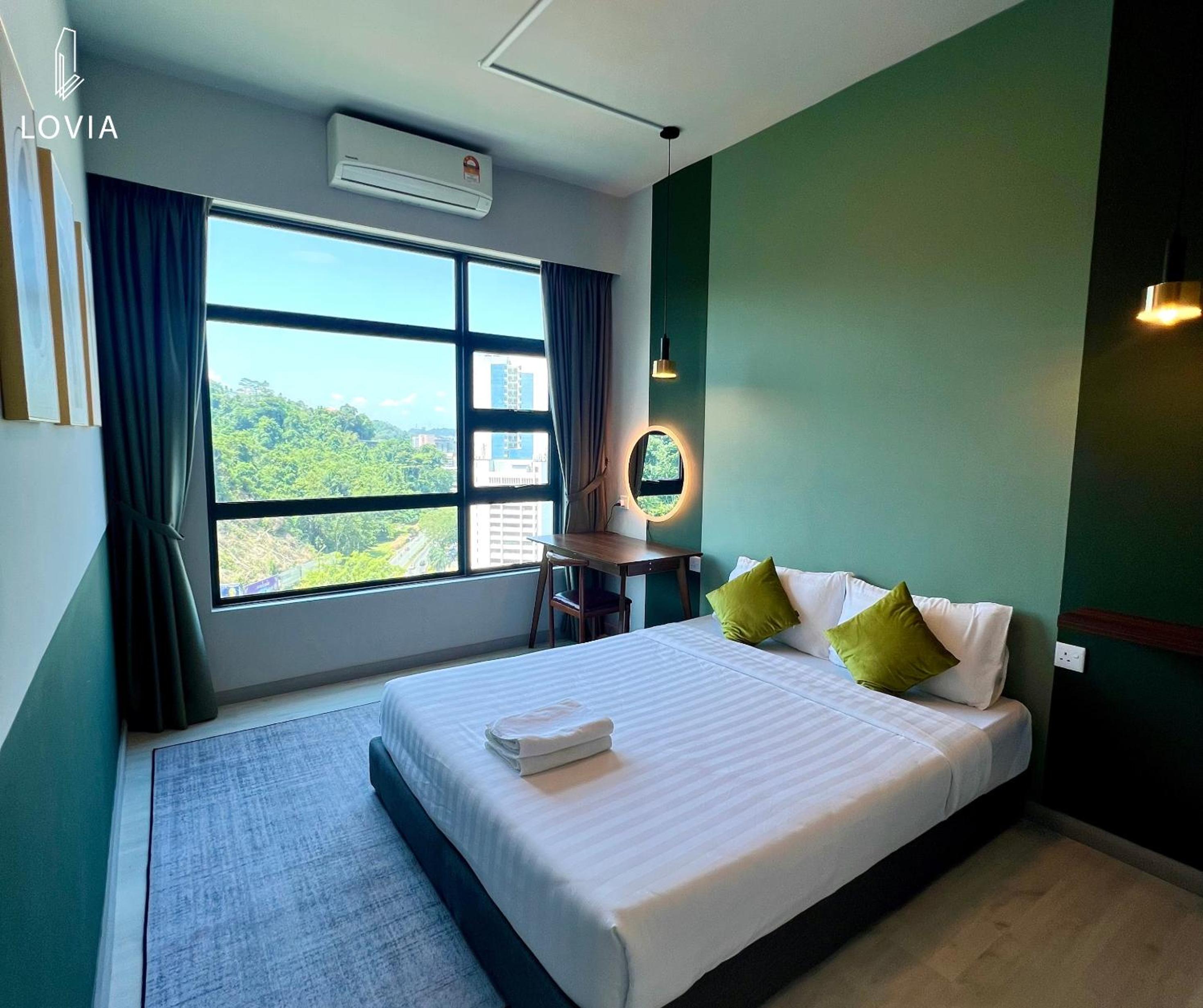 Jesselton Quay KK SEA VIEW or CITY VIEW by LOVIA photo 4