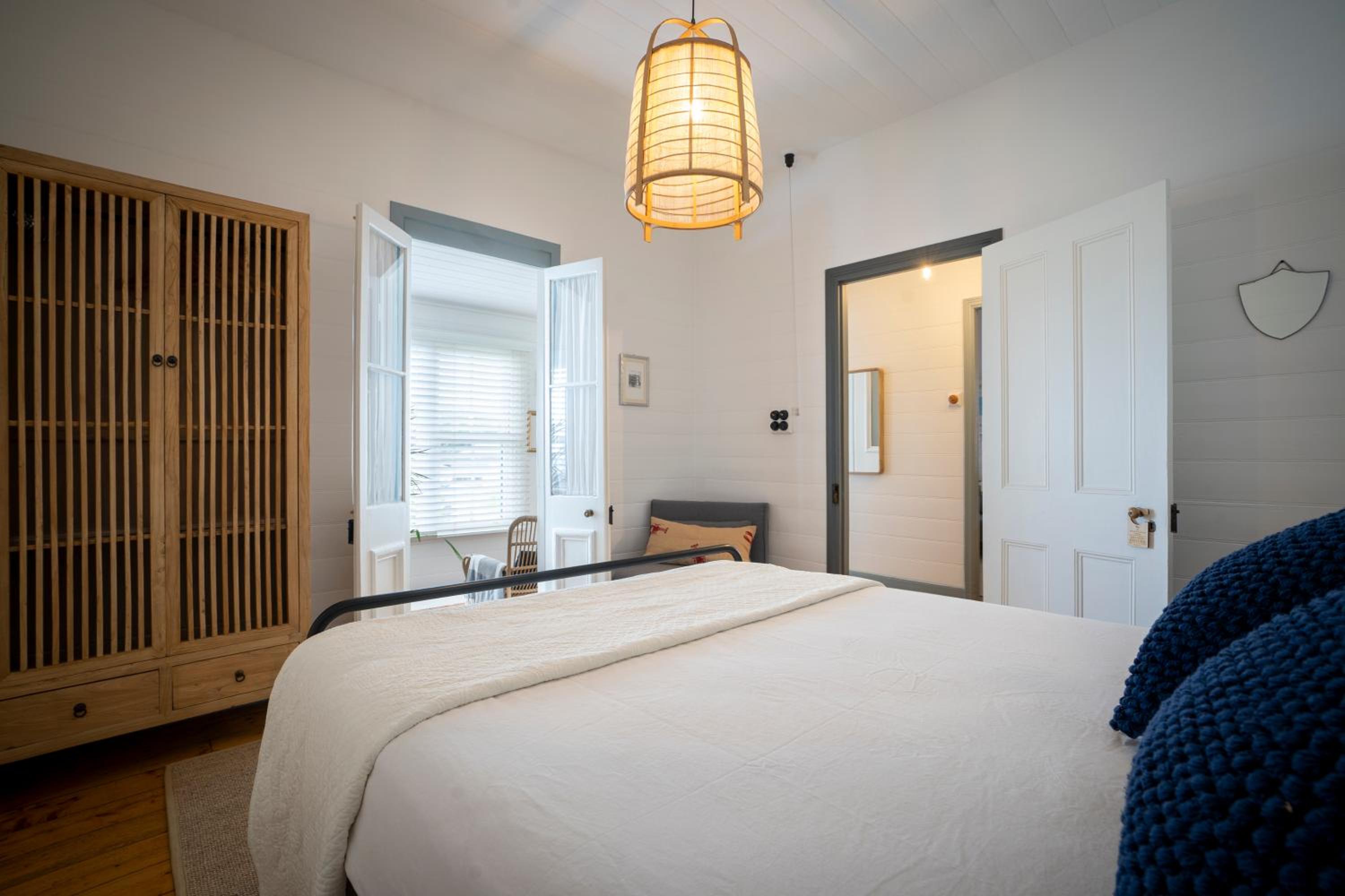 Cosy coastal cottage- Allwood Harbour