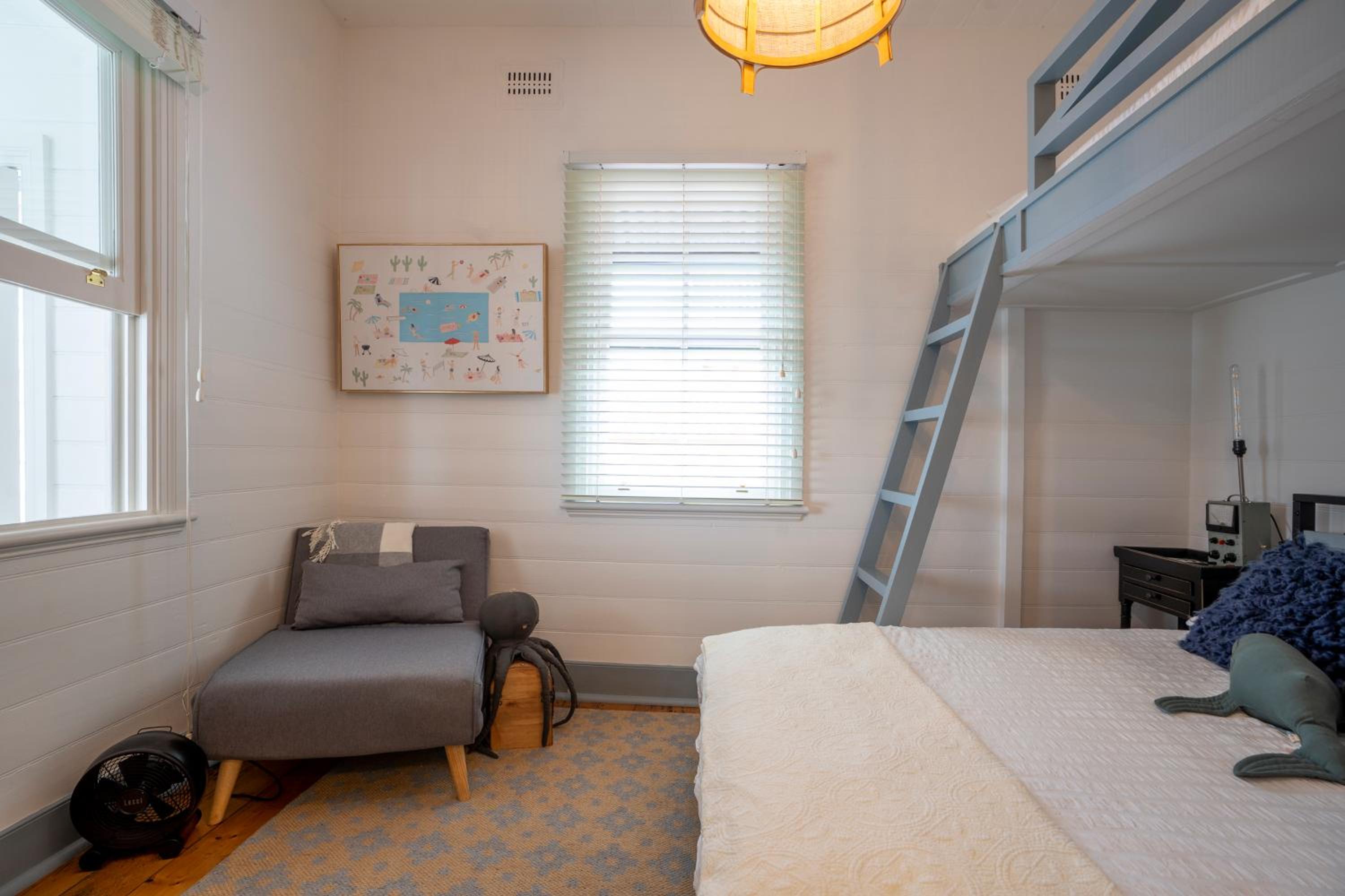 Cosy coastal cottage- Allwood Harbour