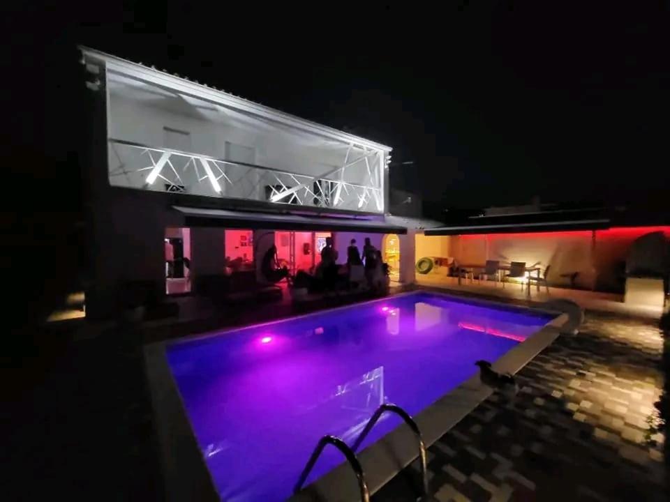 Villa Irresistible