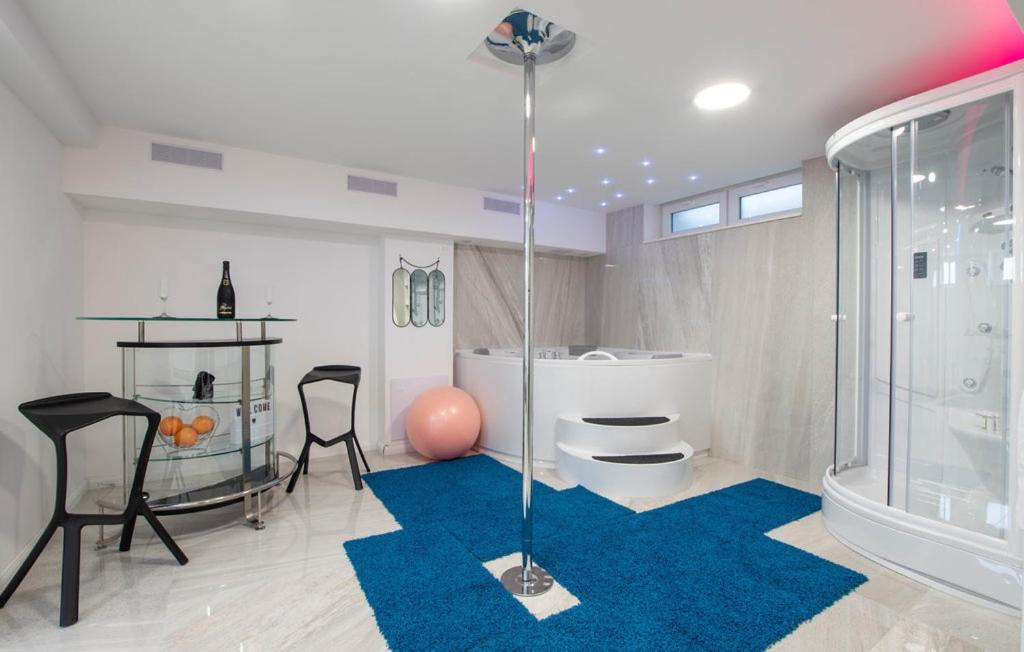 Villa Irresistible