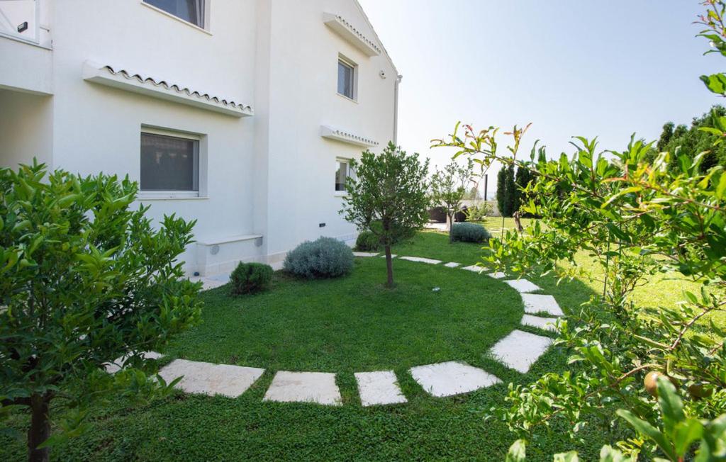 Villa Irresistible