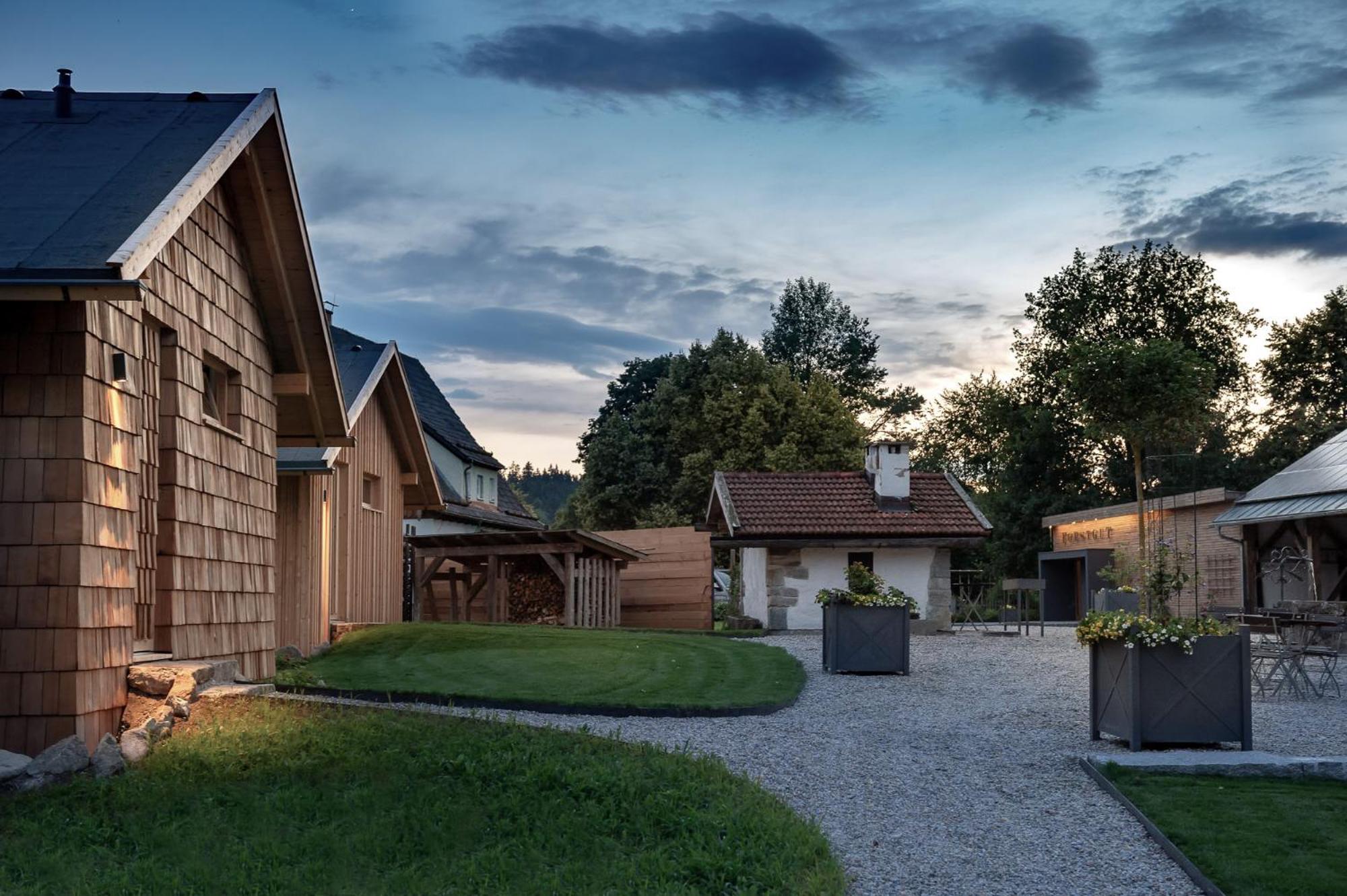 Forstgut - Premium Waldchalets und Lodge Suiten
