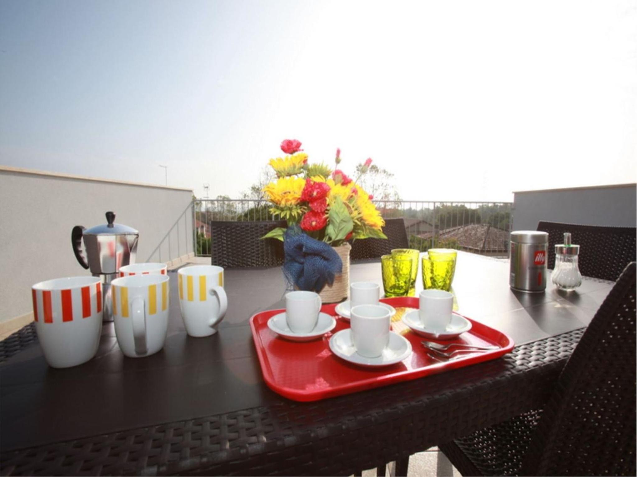 Wonderful attic flat with sea view view 4