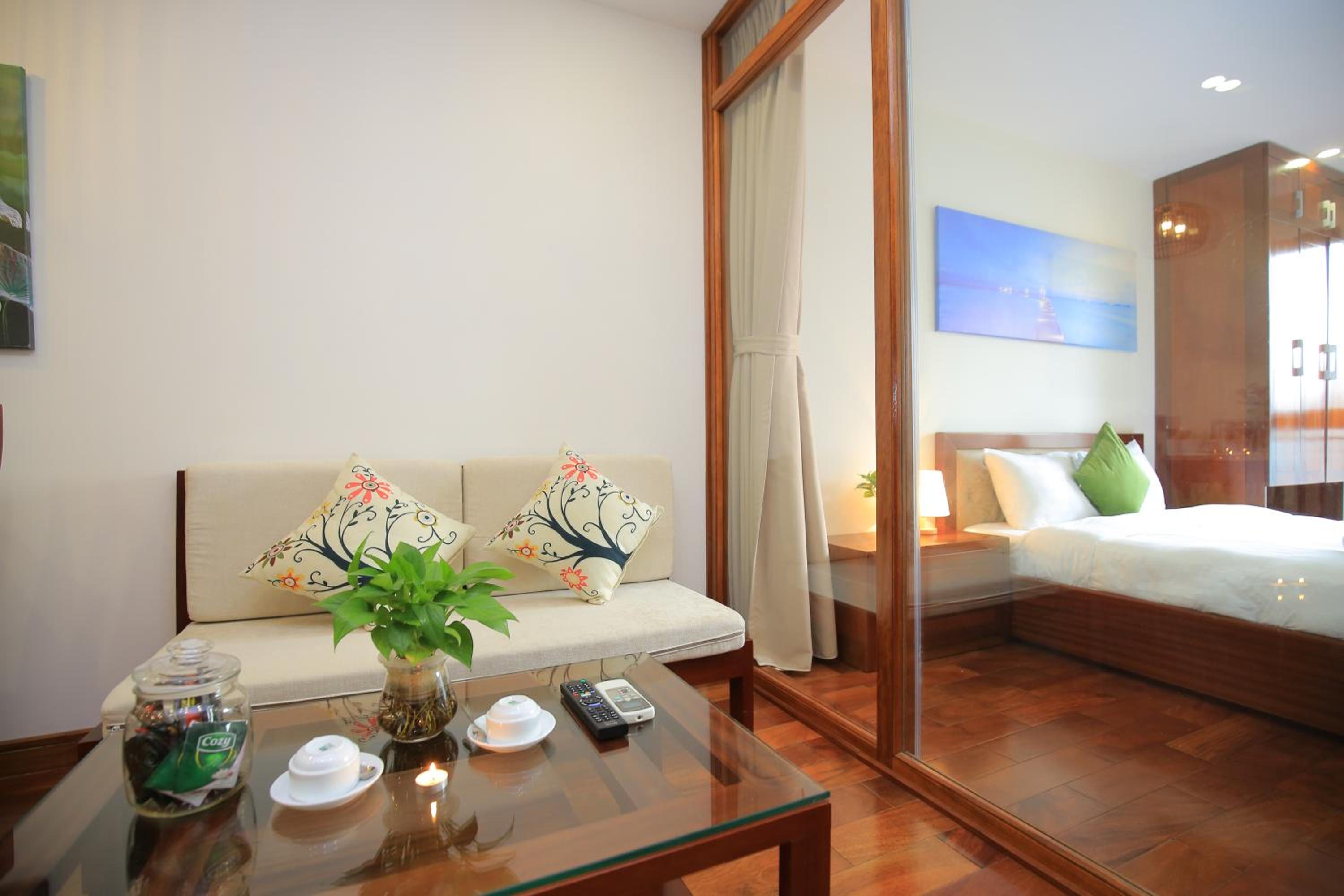 NINE HOUSING 12 Dao Tan