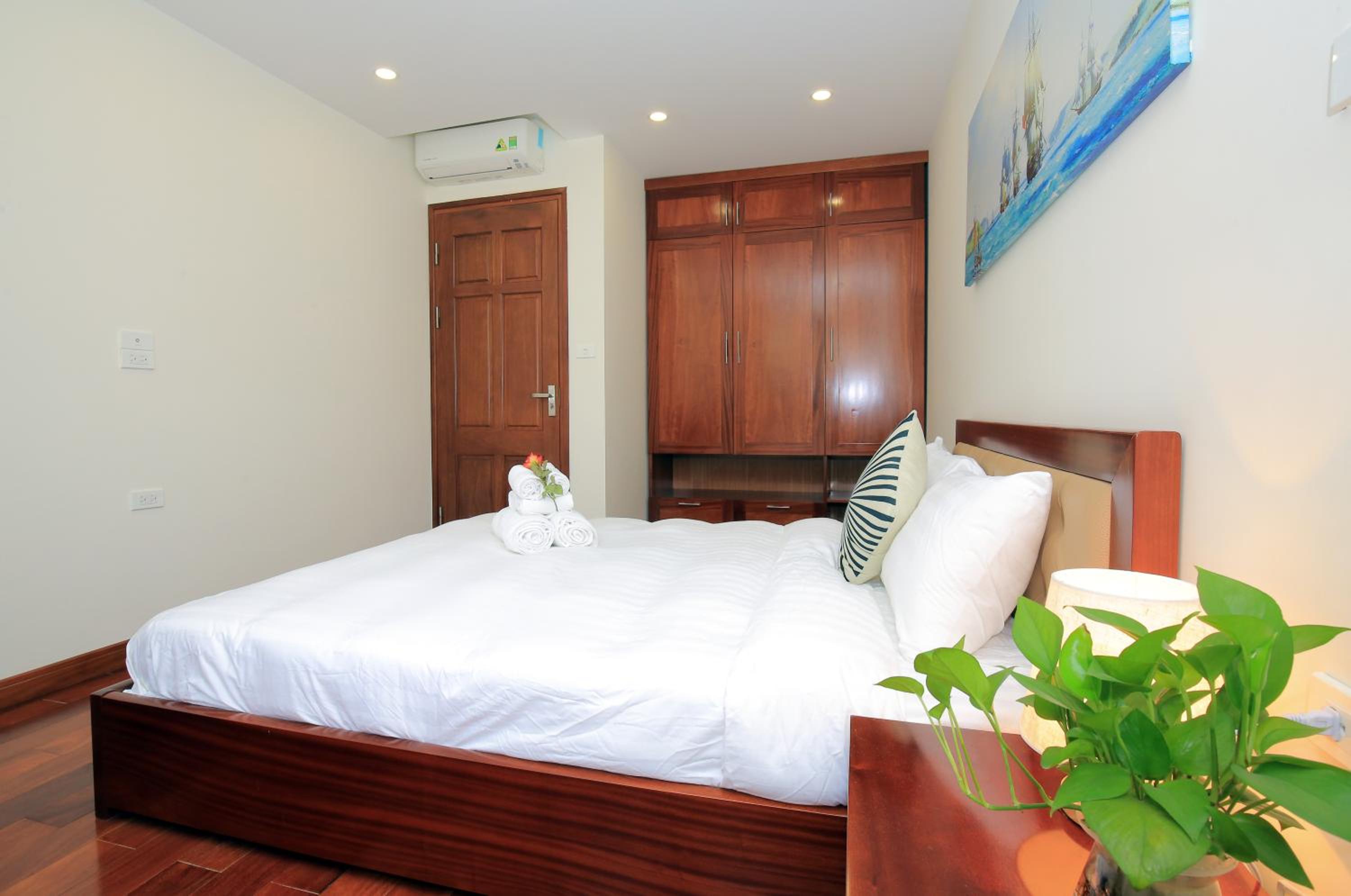 NINE HOUSING 12 Dao Tan