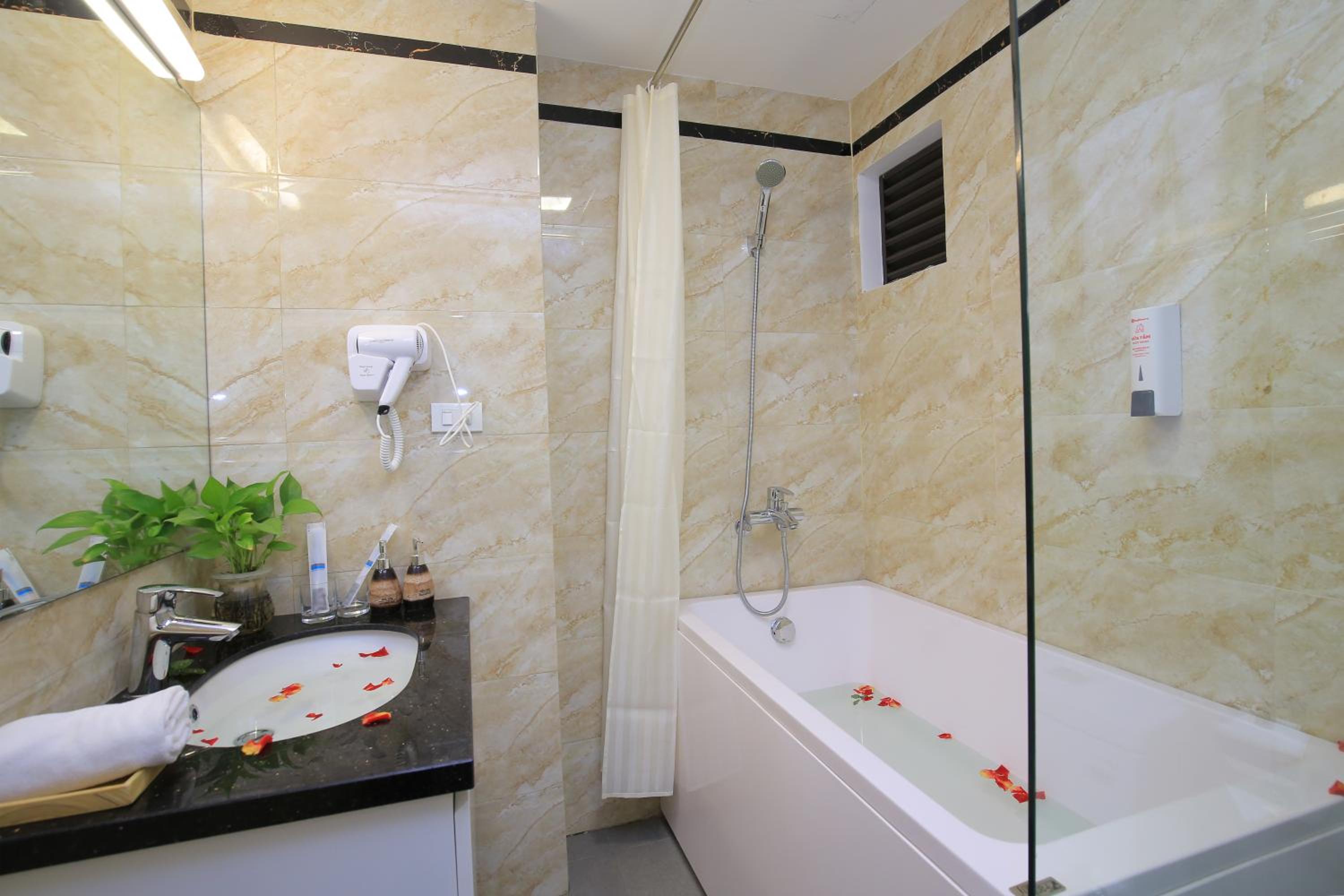 NINE HOUSING 12 Dao Tan