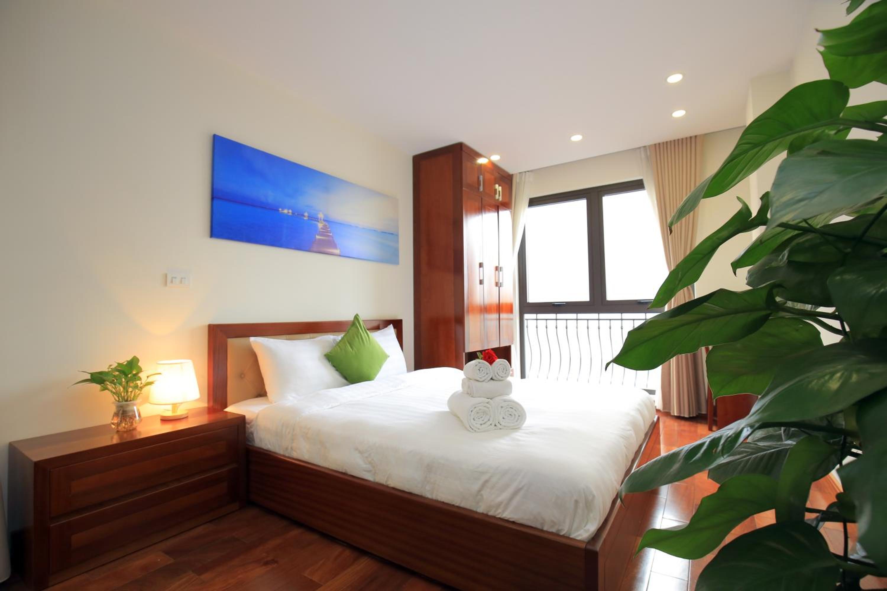 NINE HOUSING 12 Dao Tan