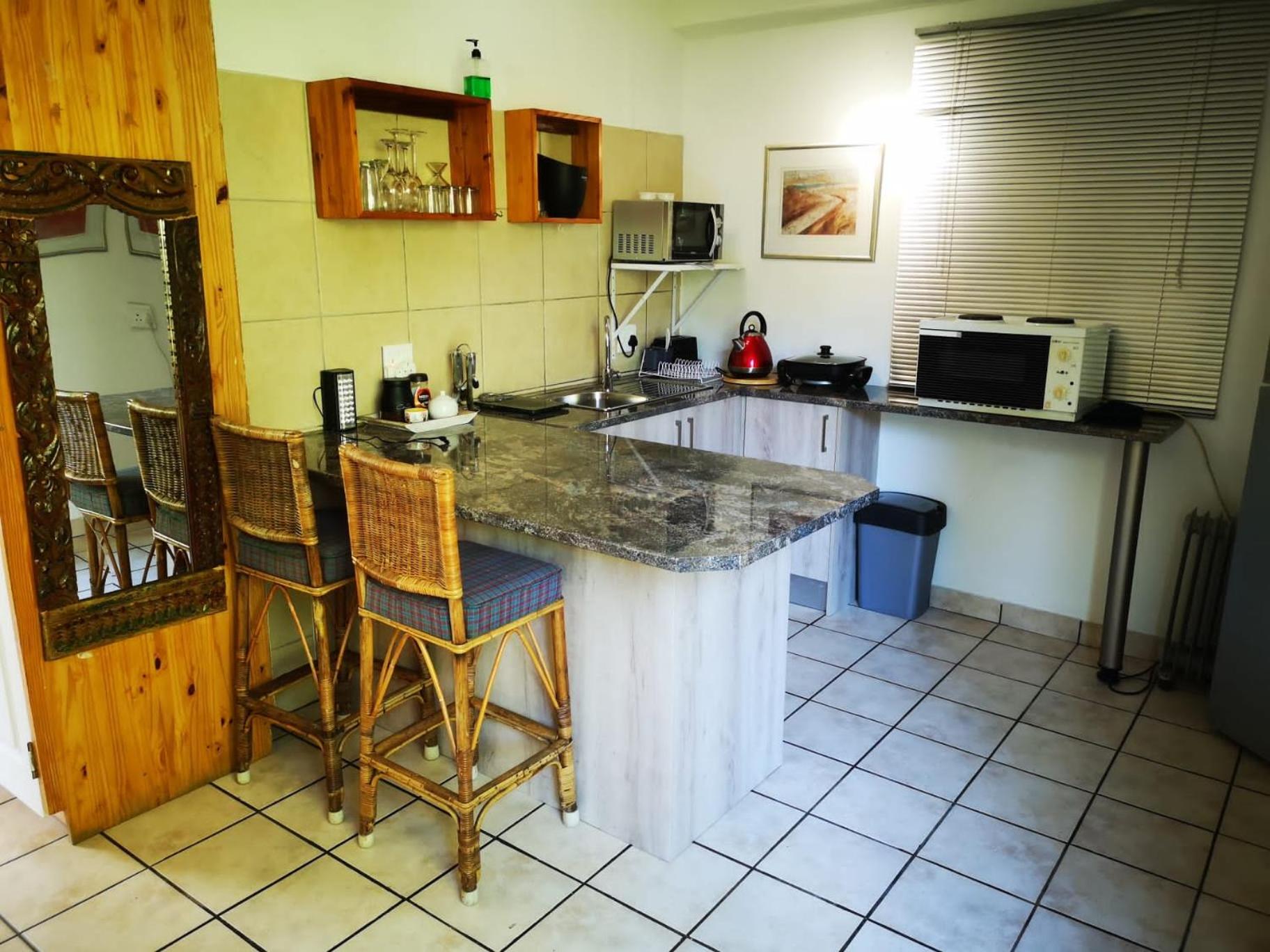 Santika Garden Cottage Stellenbosch view 4