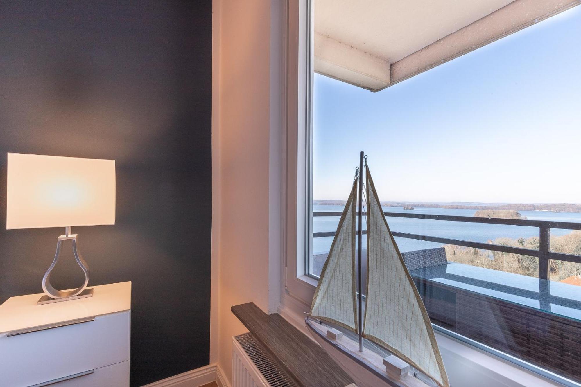 MOOI: Fantastisches Apartment mit Seeblick und Stil, Netflix