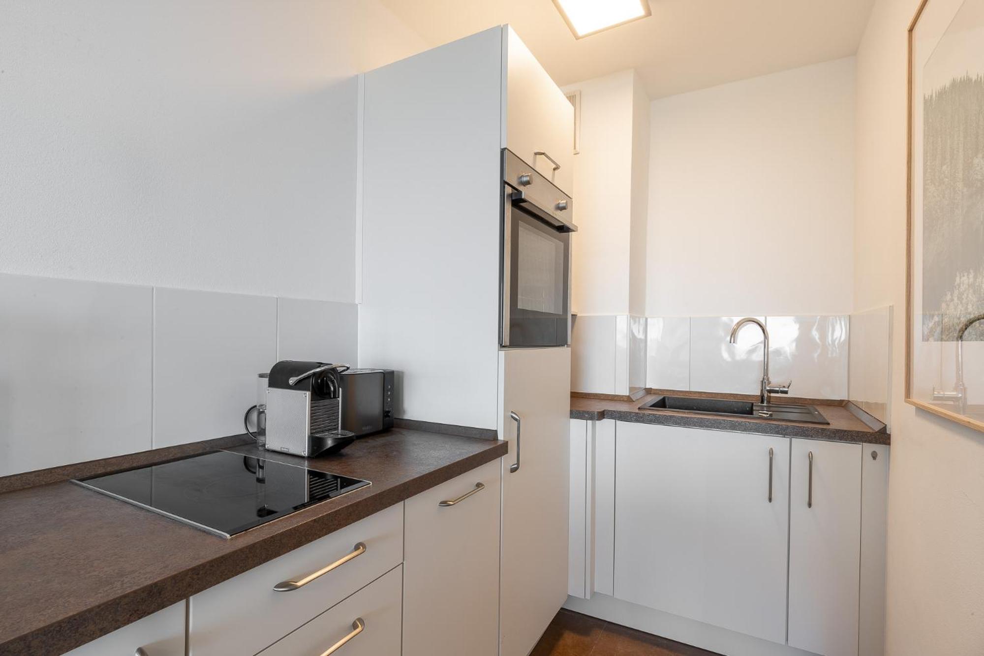 MOOI: Fantastisches Apartment mit Seeblick und Stil, Netflix