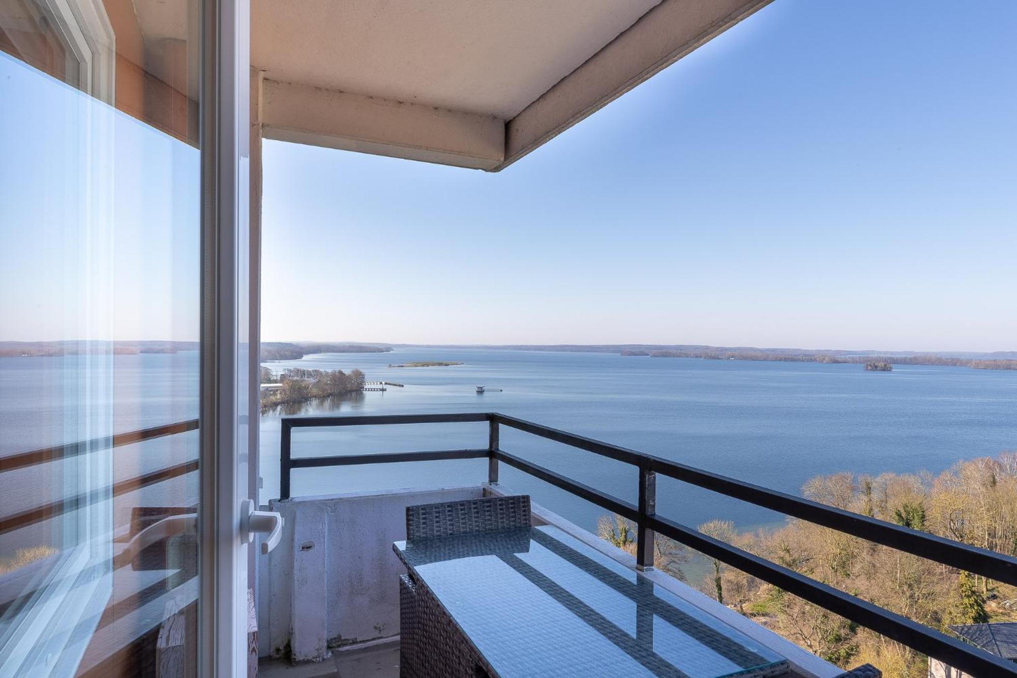 MOOI: Fantastisches Apartment mit Seeblick und Stil, Netflix