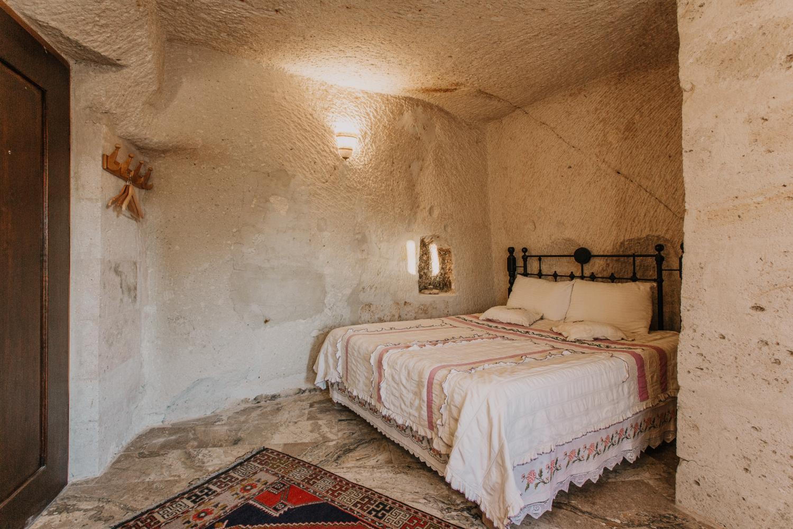 Village Cave House Hotel - Image 7