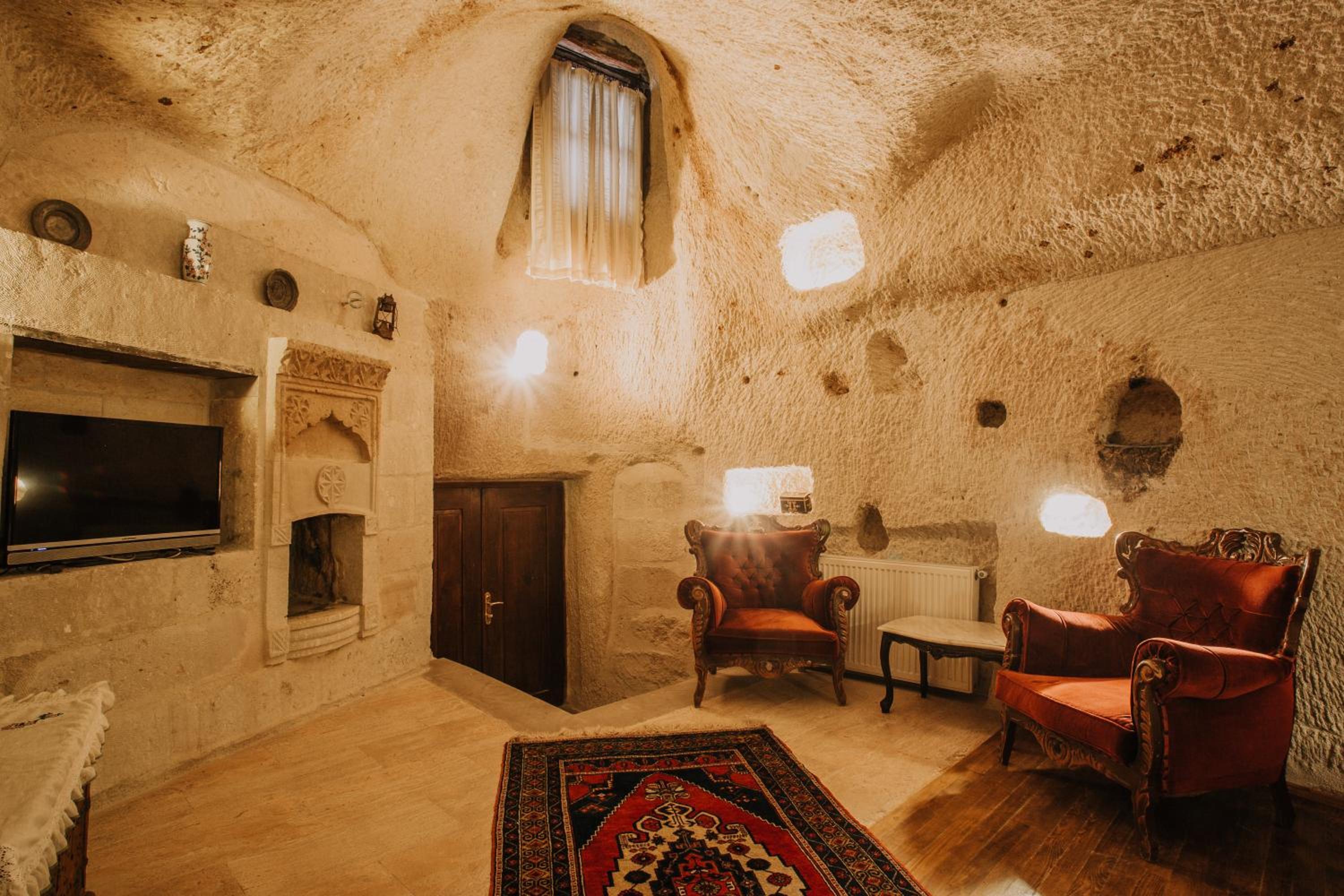 Village Cave House Hotel - Image 30