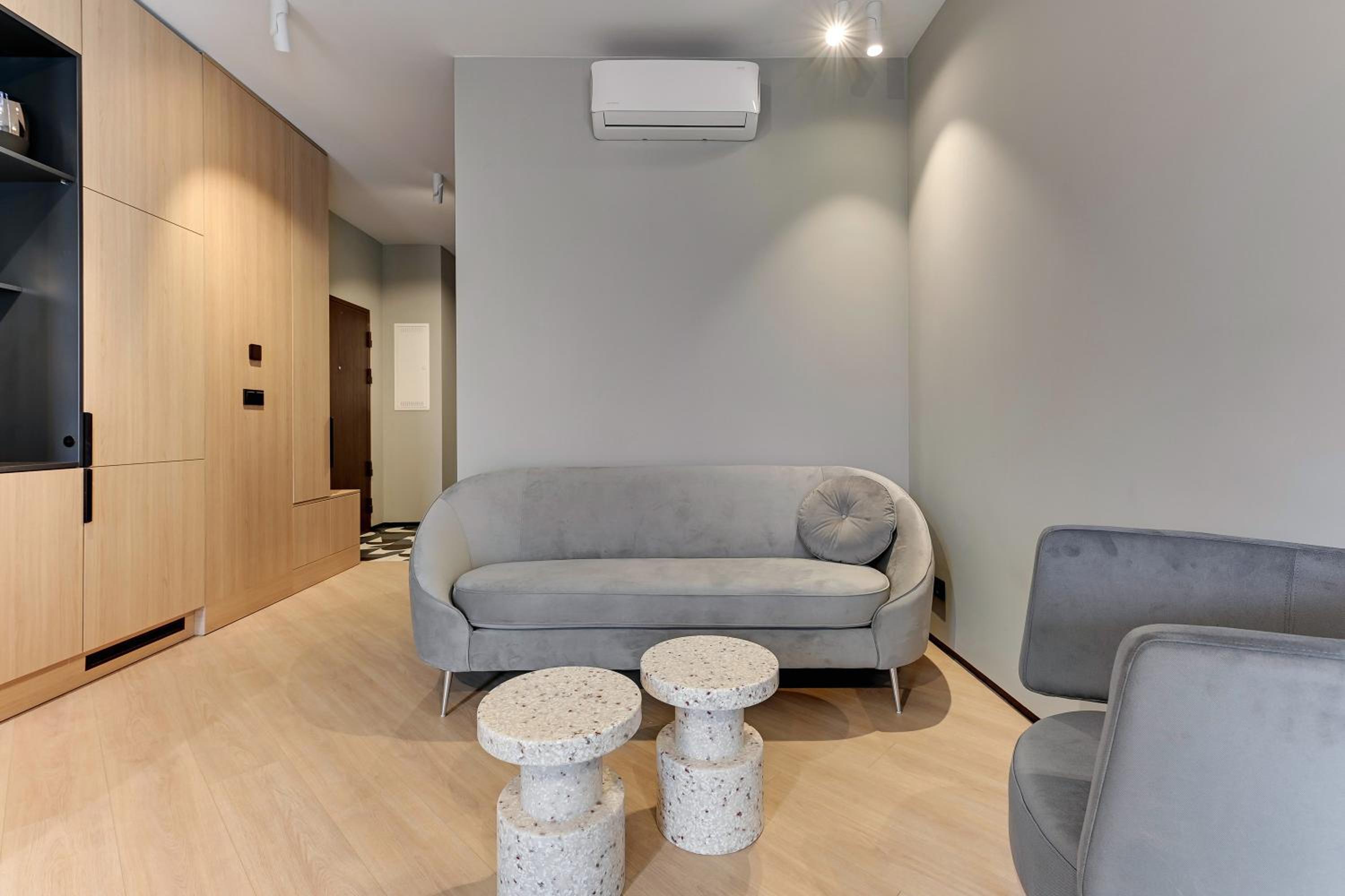 Sol Marina - Pool, SPA, Wellness, Riverview & Parking by Downtown Apartments