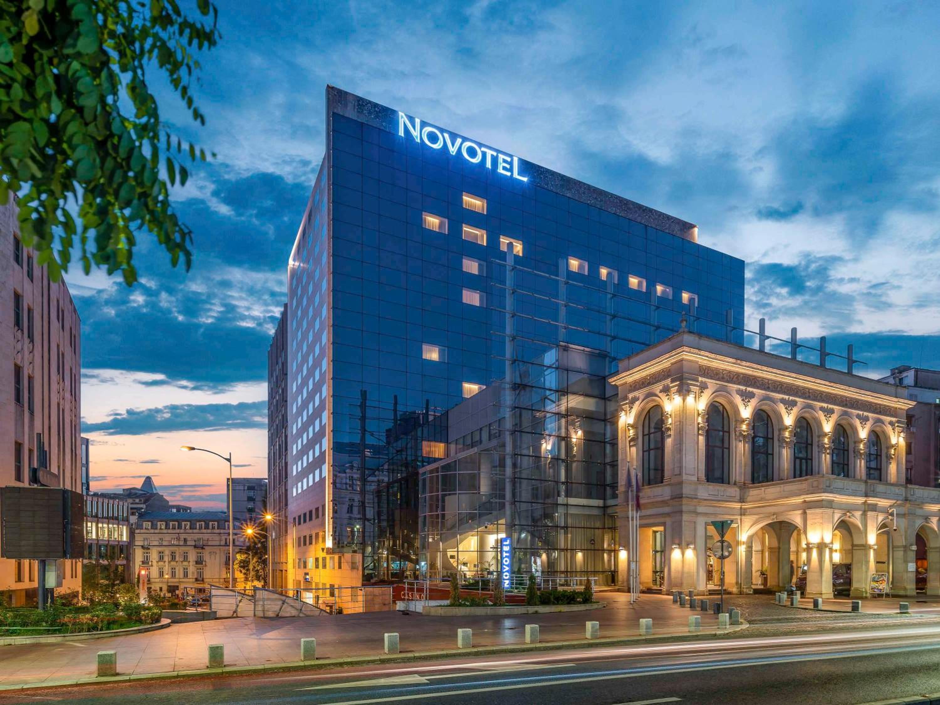 Hotel Novotel Bucharest City Centre - Image 1